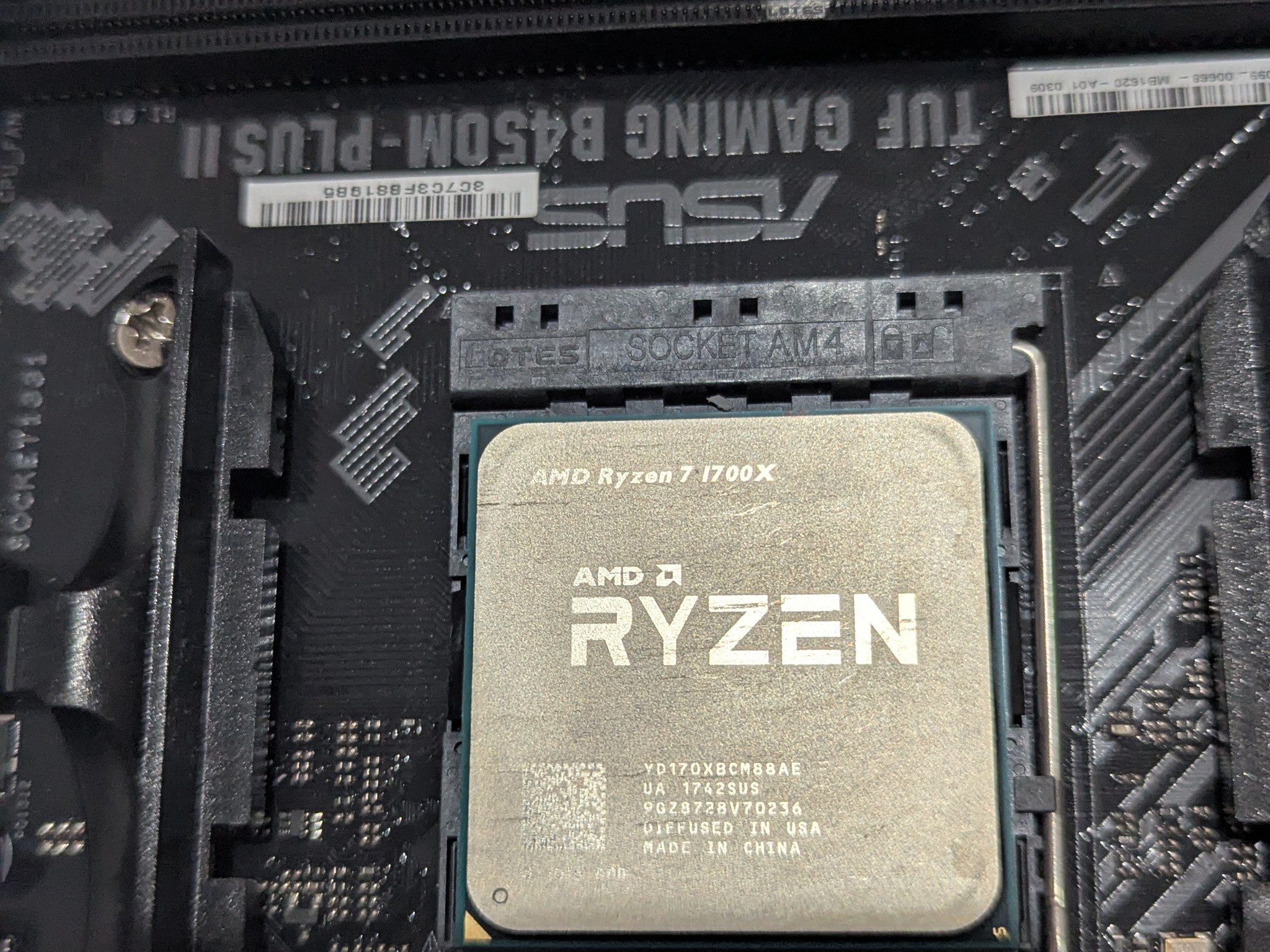 AMD Ryzen 7 1700X TUF GAMING B450M-PLUS II