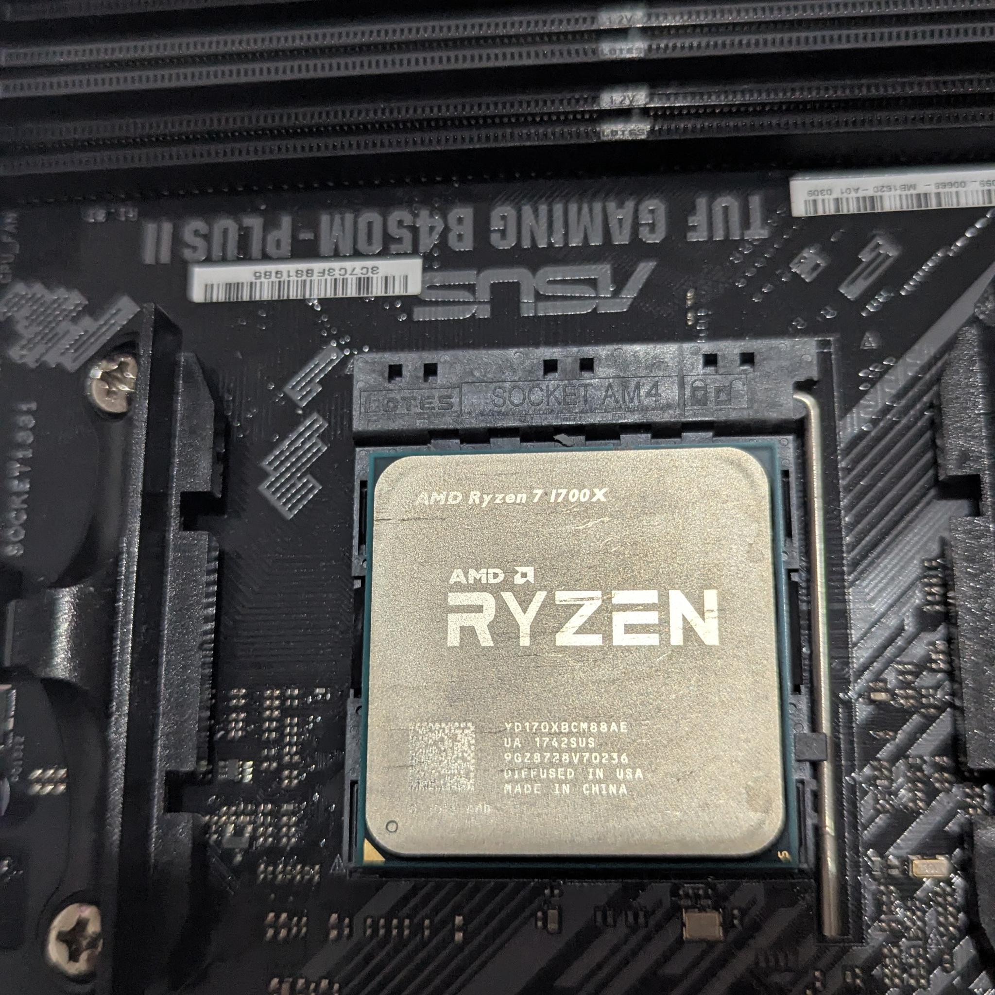 AMD Ryzen 7 1700X TUF GAMING B450M-PLUS II