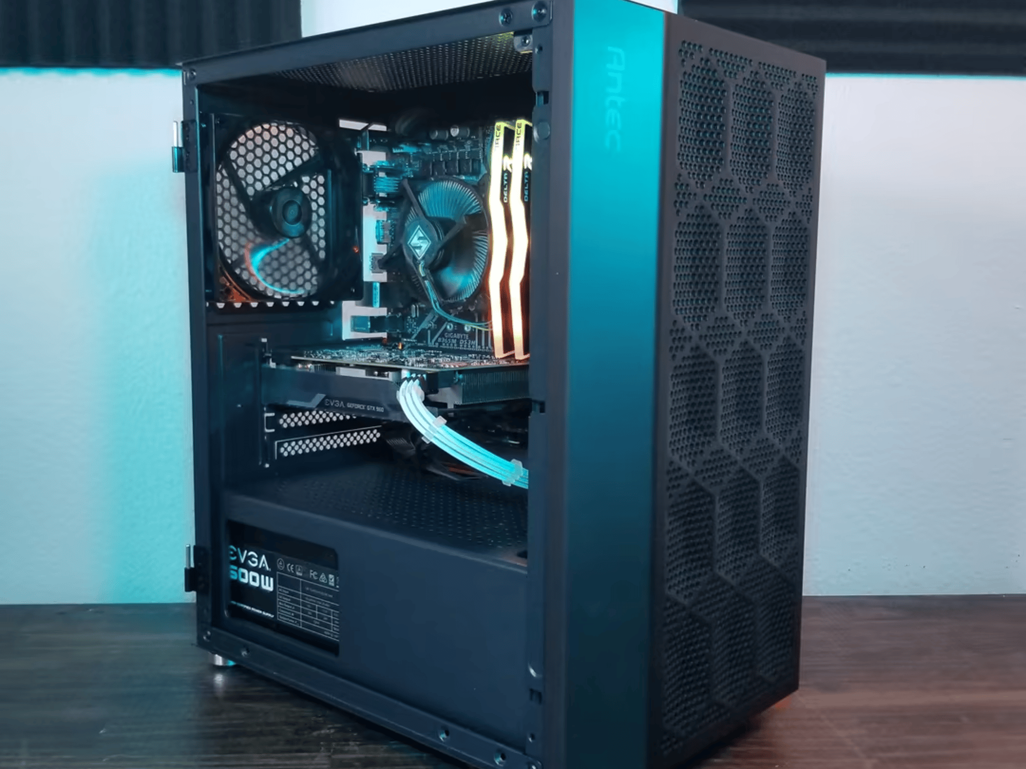 Intel core i3 9100F // EVGA GeForce GTX 960