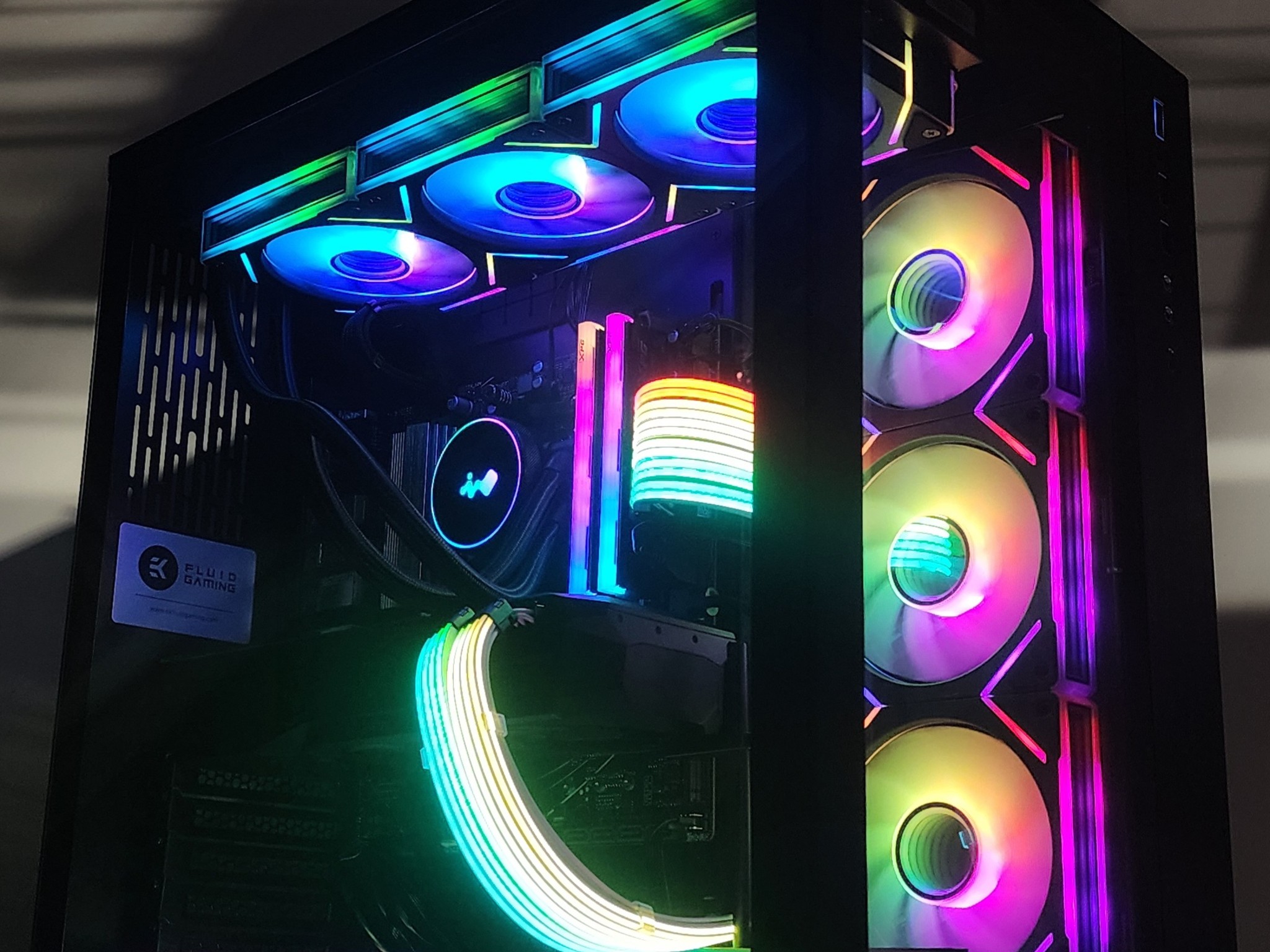 Gaming PC Ryzen 7 7800X3D 32GB RAM 2TB SSD RX 7900 XT 20GB Windows 11 Computer