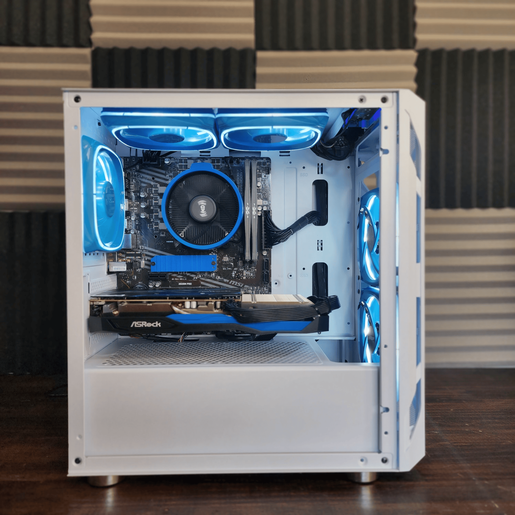 🤍🥶🤍 AMD Ryzen 5 3500X // ASRock Radeon RX 6600 8GB // Silicon Power Zenith 16GB 3200MHz