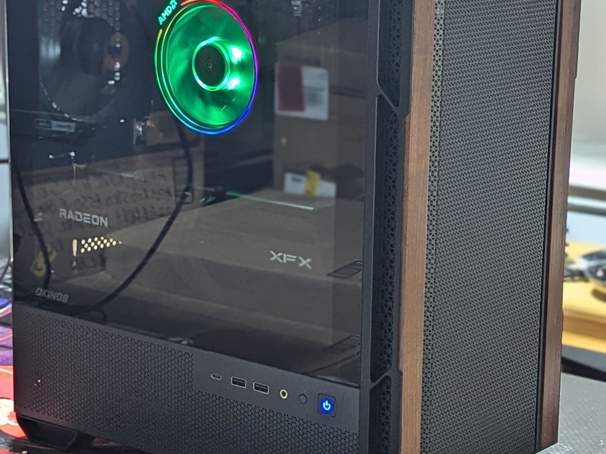 AMD Ryzen 5 5600|AMD Radeon RX 9060 XT|32 GB DDR4 3200|1 TB NVME SSD|Windows 11 Home Active