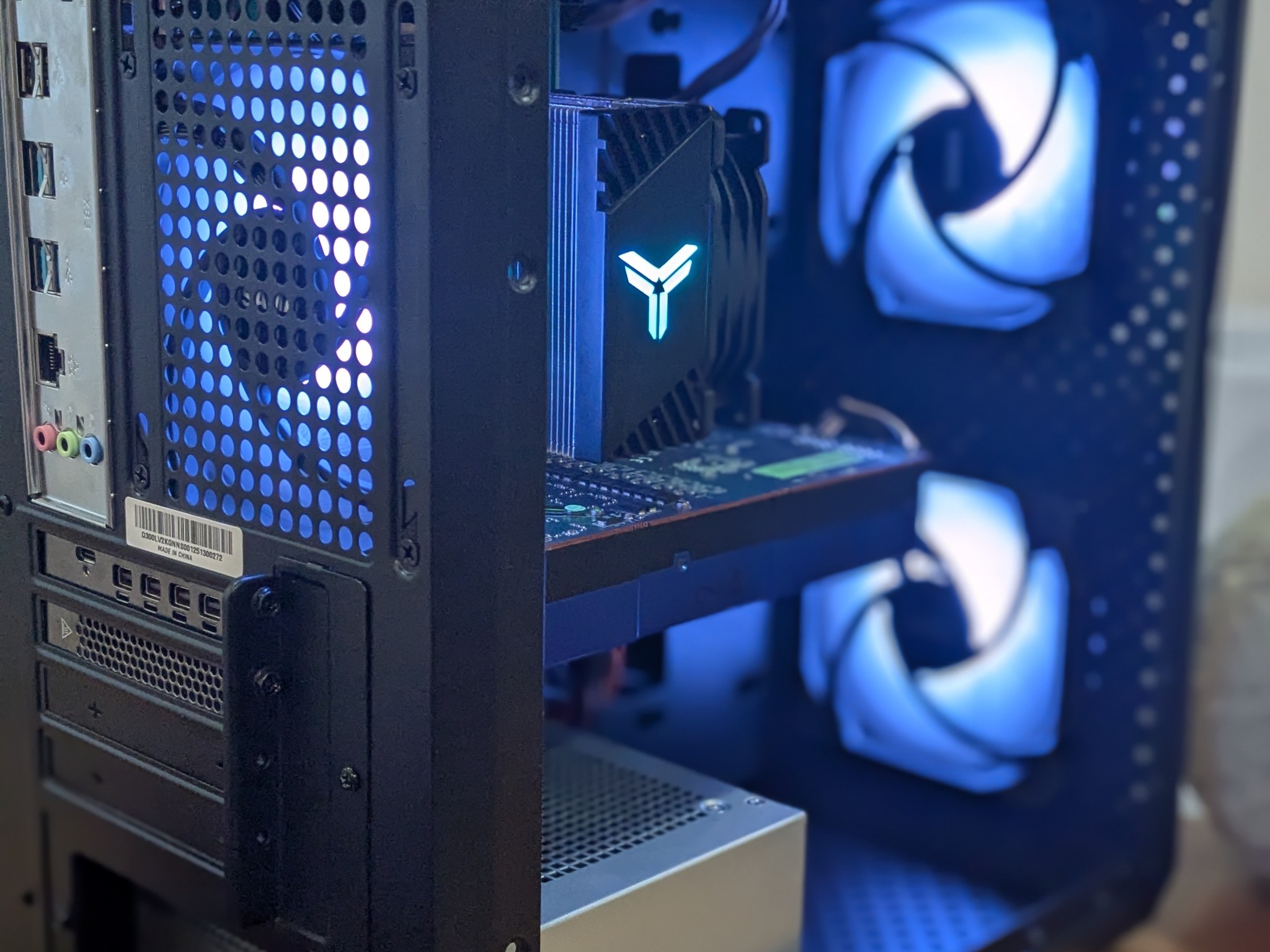 Workstation Gamer | 8 Core Xeon (same as i7), 32GB RAM, 8GB AMD W5700, 480GB SSD, Win11