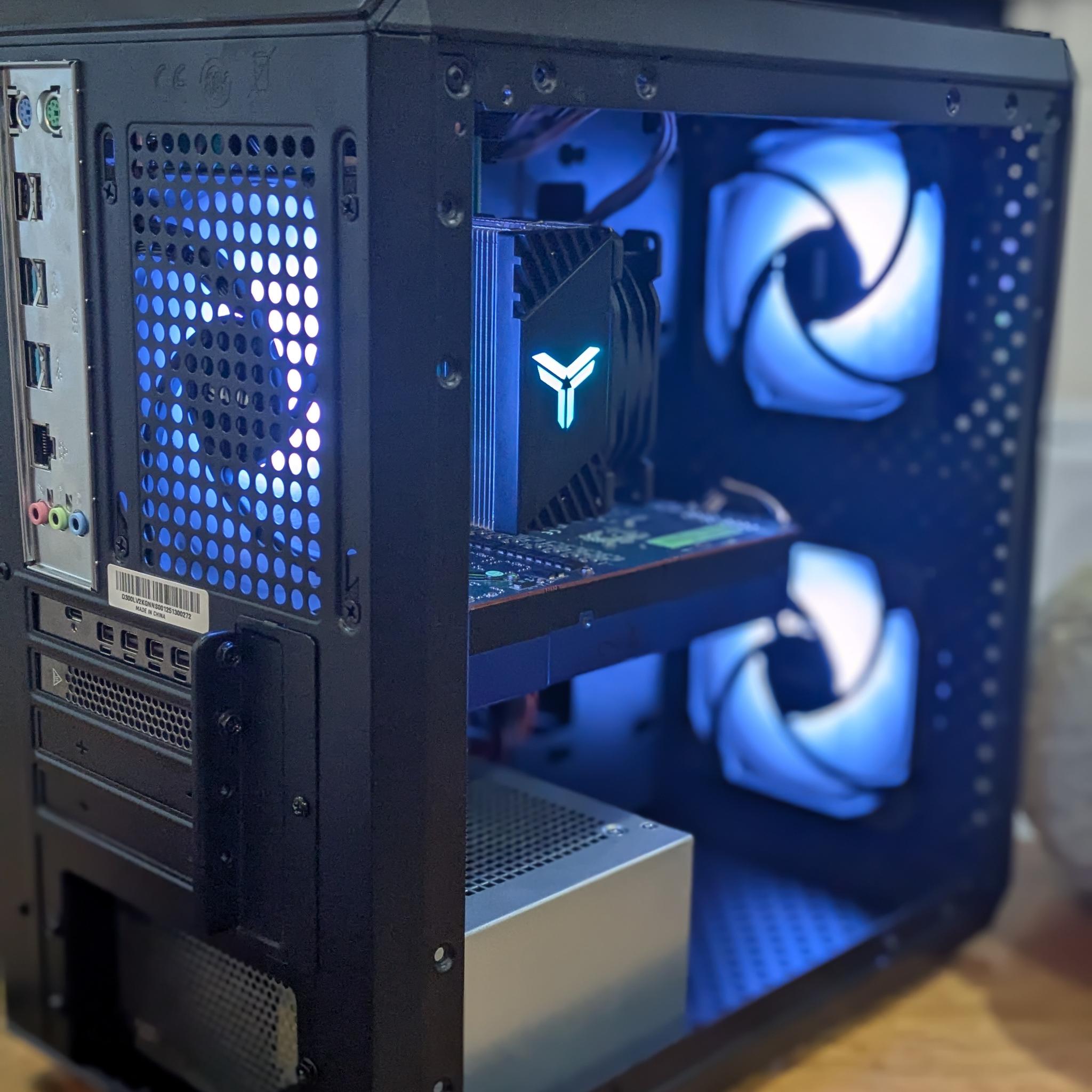 Workstation Gamer | 8 Core Xeon (same as i7), 32GB RAM, 8GB AMD W5700, 480GB SSD, Win11