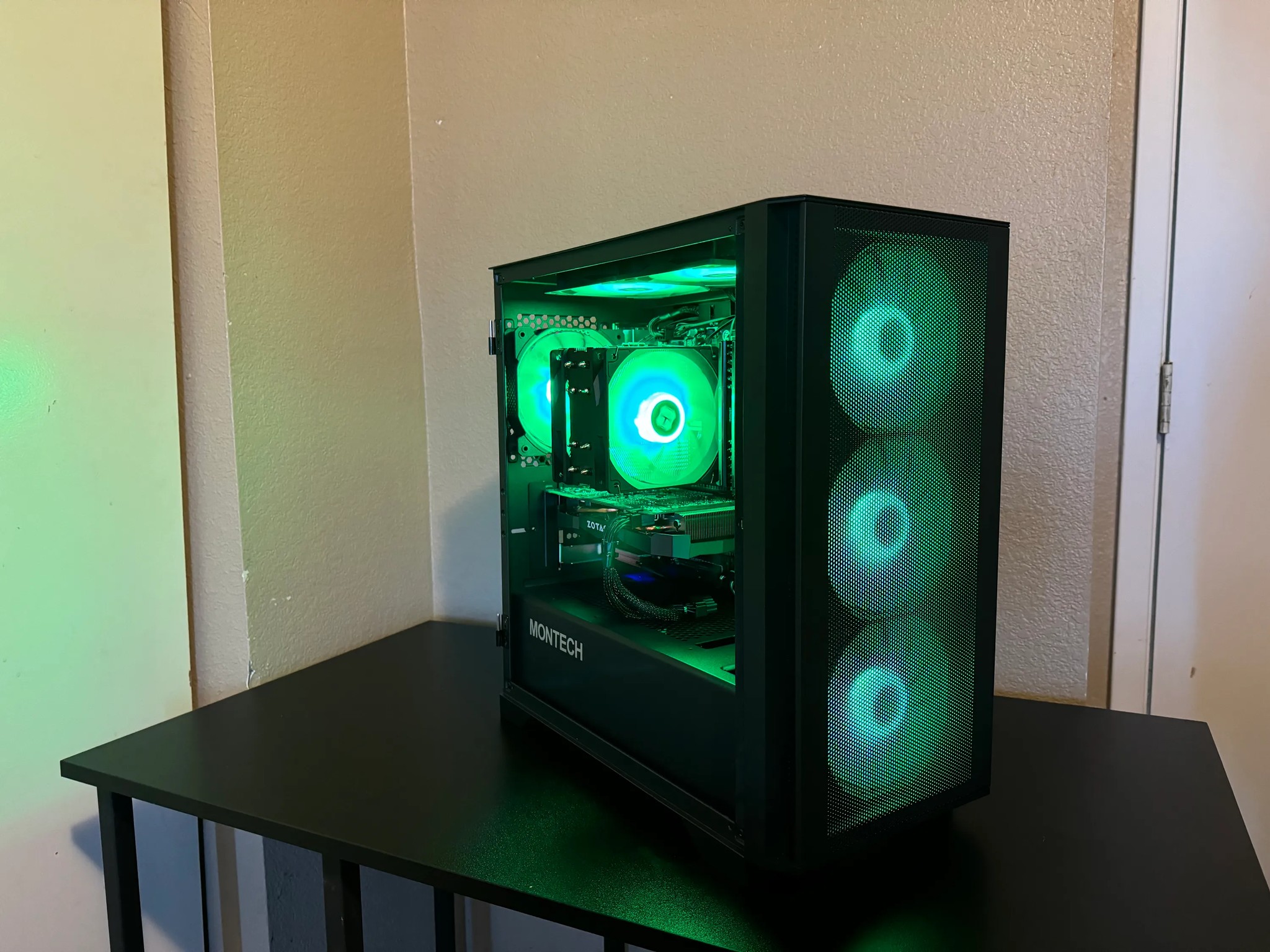 i7 4770K | GTX 1060 6GB | 1TB STORAGE | WIFI | BLUETOOTH