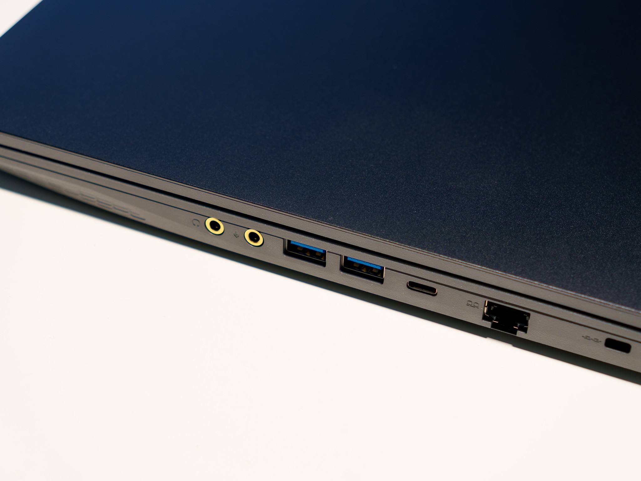 MSI Thin 15 | Budget 144Hz Gaming Laptop | i5-13420H | RTX 4050