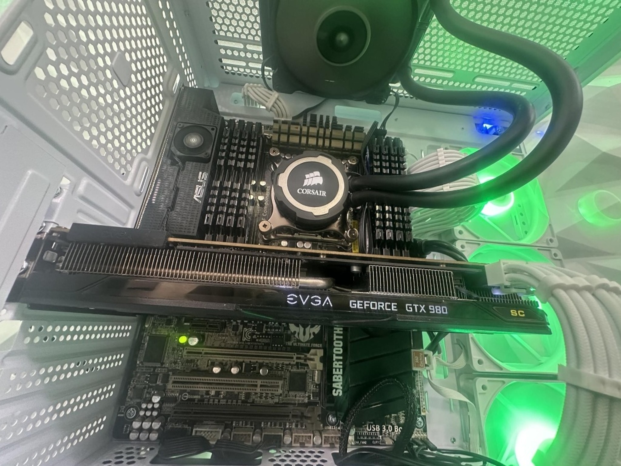 🤍🤍 All White Gaming Pc | i7 + GTX 980 | 32GB RAM | WIFI + BT |500GB SATA - 🤍🤍