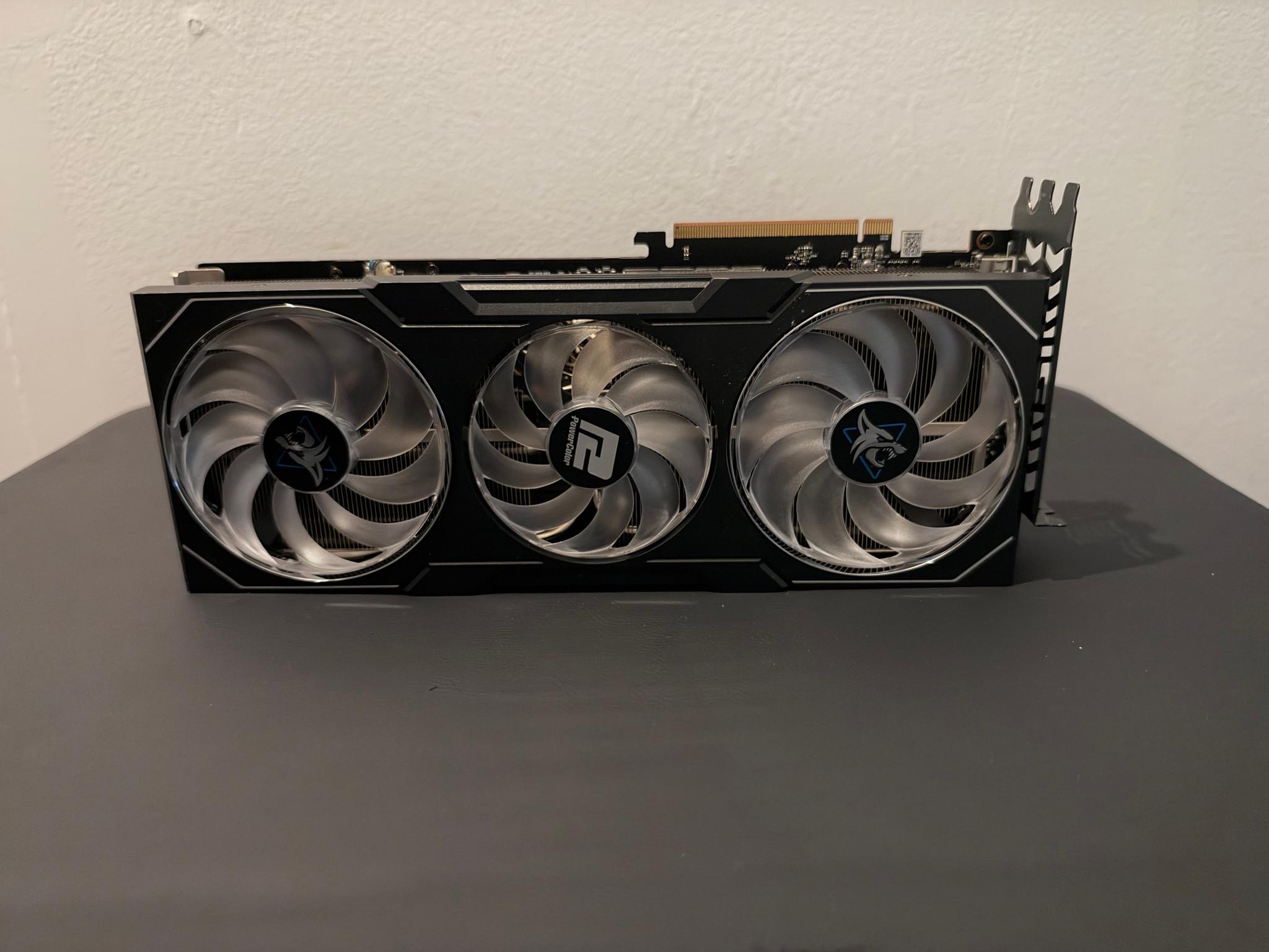 AMD Radeon RX 7900 XTX - Image 4