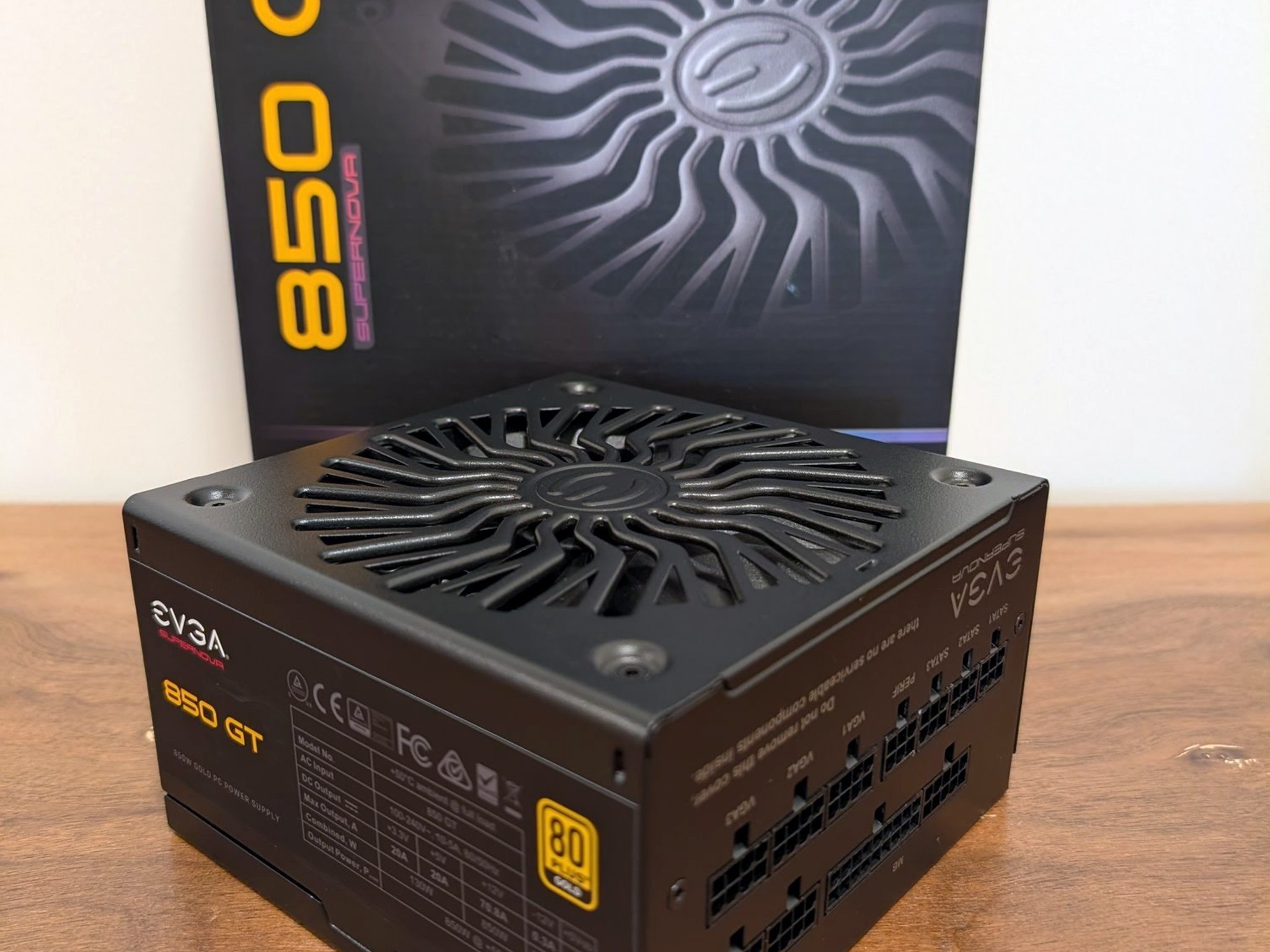 EVGA SuperNOVA 850 GT 850W 80+ Gold PSU + CableMod Sleeved Kit (Excellent Condition)