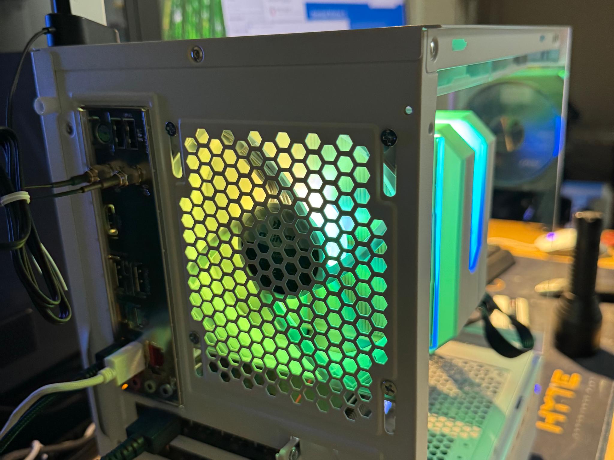 Gaming PC RTX 3070 i7-12700 32 gb ddr5 6400 MT/s