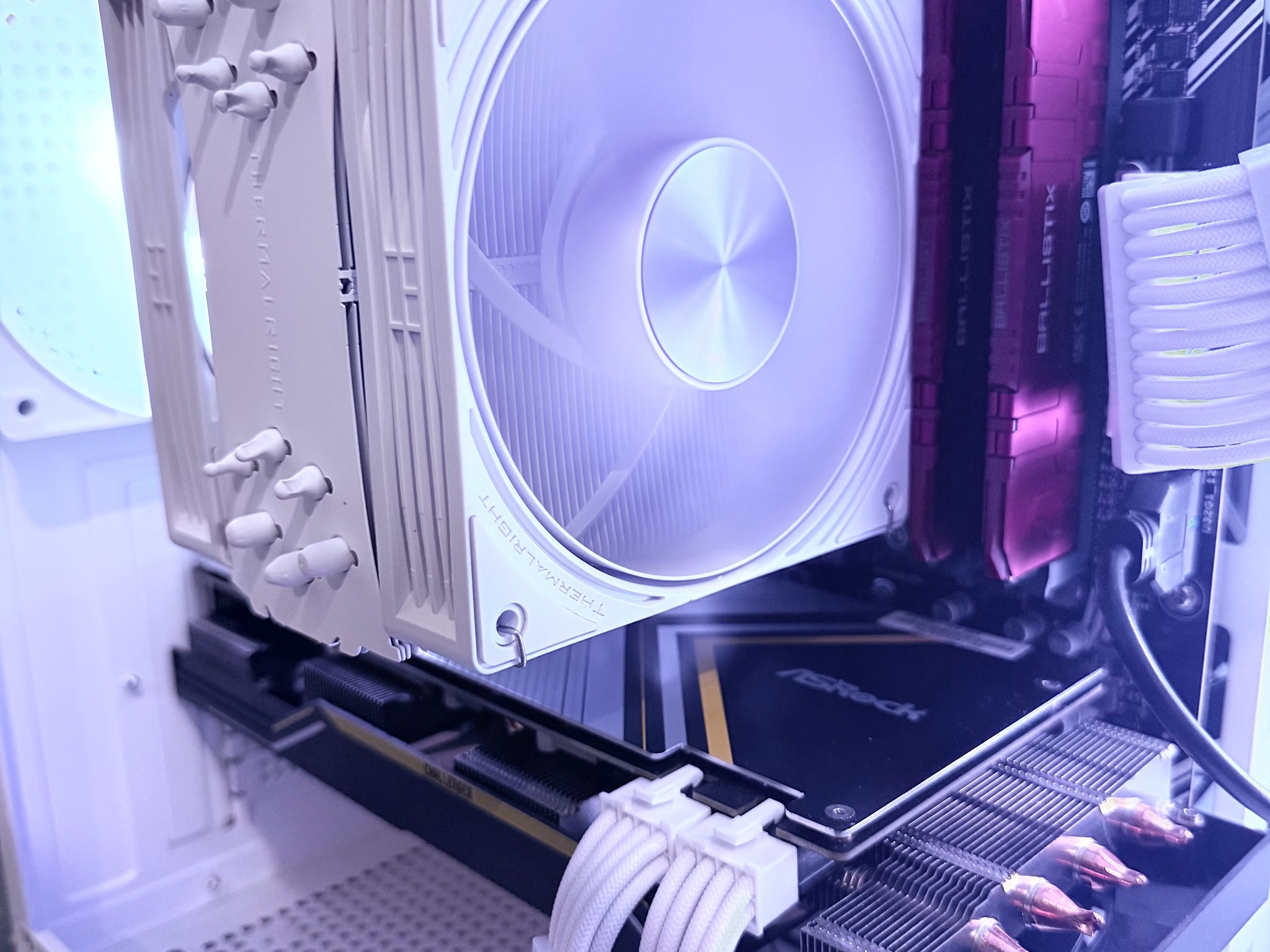 ⚪️"Lunar Frost"❄️ | 1080p Gaming | Ryzen 7 3700X | RX 5700XT 8GB | 16B Ram | 1TB SSD | Free Shipping