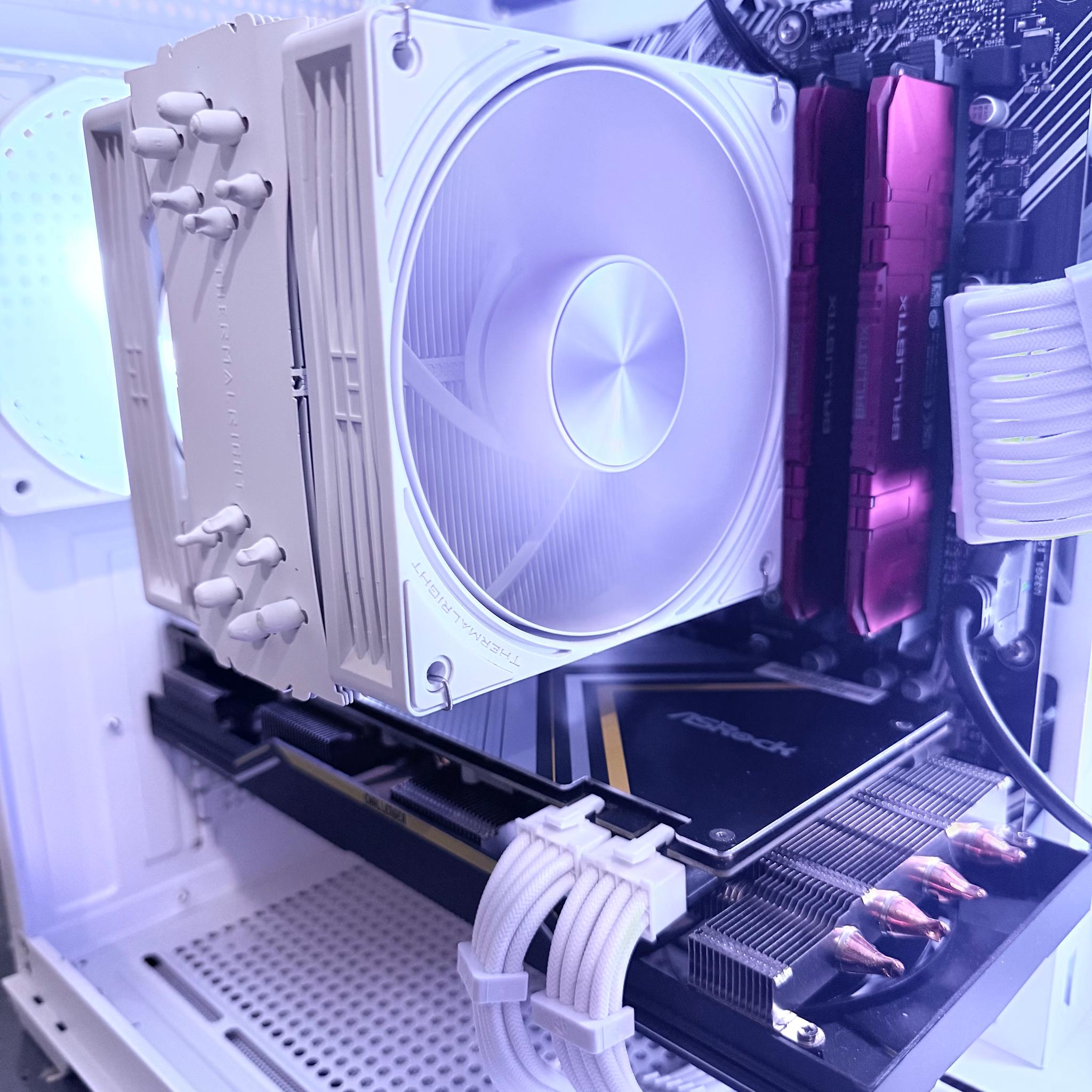 ⚪️"Lunar Frost"❄️ | 1080p Gaming | Ryzen 7 3700X | RX 5700XT 8GB | 16B Ram | 1TB SSD | Free Shipping