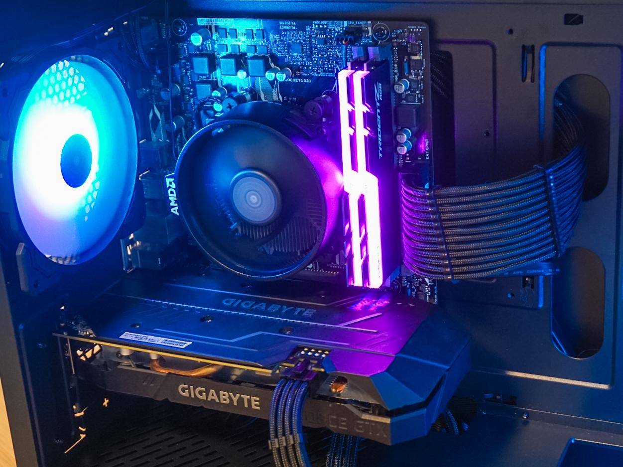 V26 - Ryzen 5 2600 / GTX 1660 Super 6GB / 16GB RAM DDR4 / 1TB of Storage