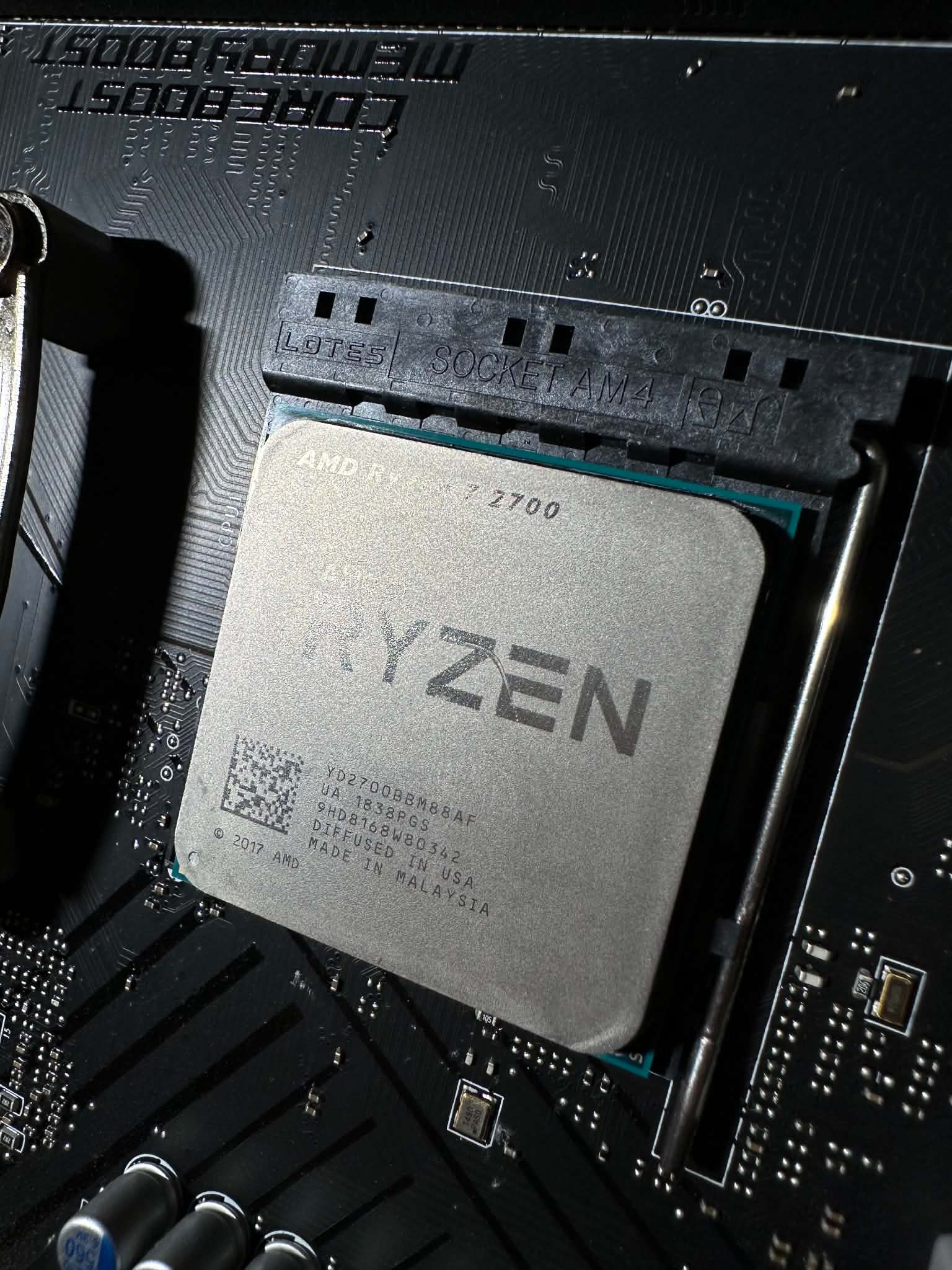 AMD Ryzen 7 2700 + MSI B450M-A PRO MAX II + CPU Cooler Combo