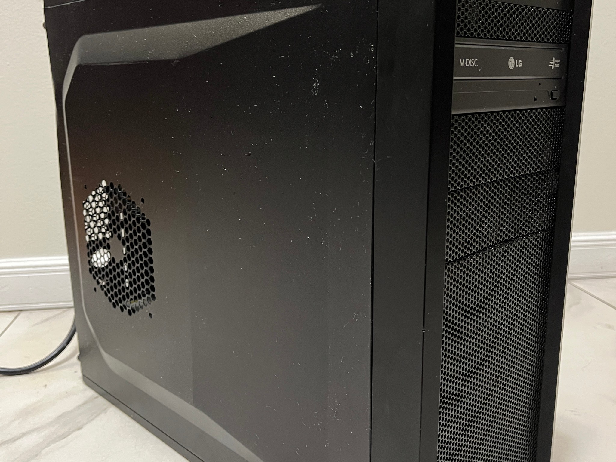 NVIDIA RTX 2070, Intel i7-6700k, 16GB RAM, 1.2TB Storage - Gaming PC w/Wi-Fi, BT
