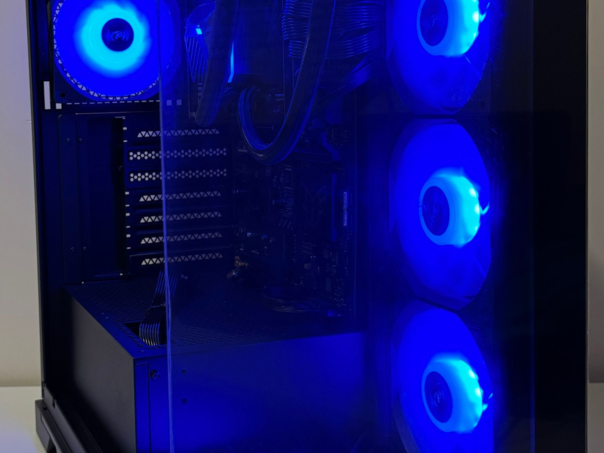 AMD X3D Ryzen 5 7500X3D 32GB DDR5 RAM 1TB Gen5 NVMe SSD ASUS B650E-E TUF MONTECH 850W Barebone PC