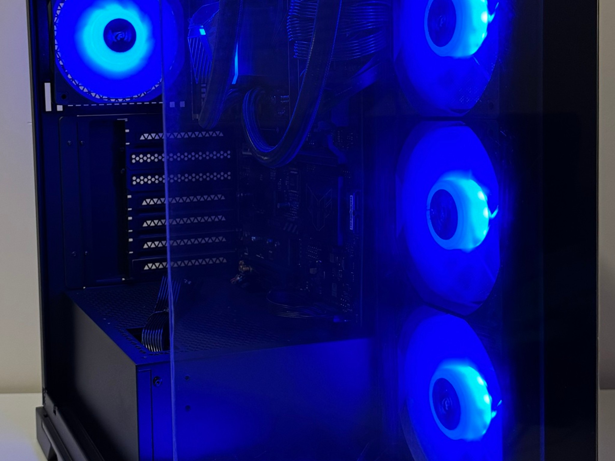 AMD X3D Ryzen 5 7500X3D 32GB DDR5 RAM 1TB Gen5 NVMe SSD ASUS B650E-E TUF MONTECH 850W Barebone PC