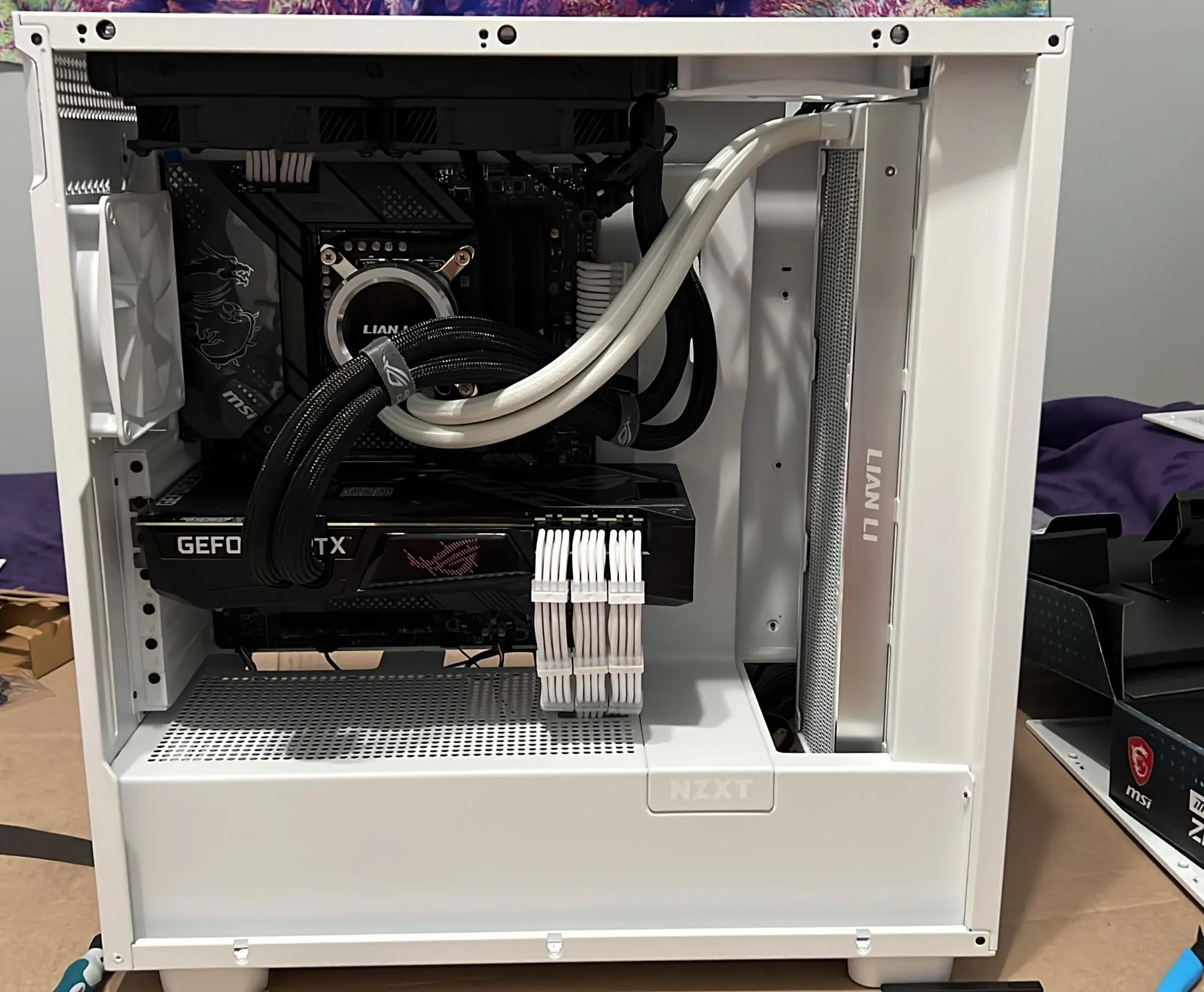 NZXT H7 FLOW 2022 WHITE ATX Mid Tower Case