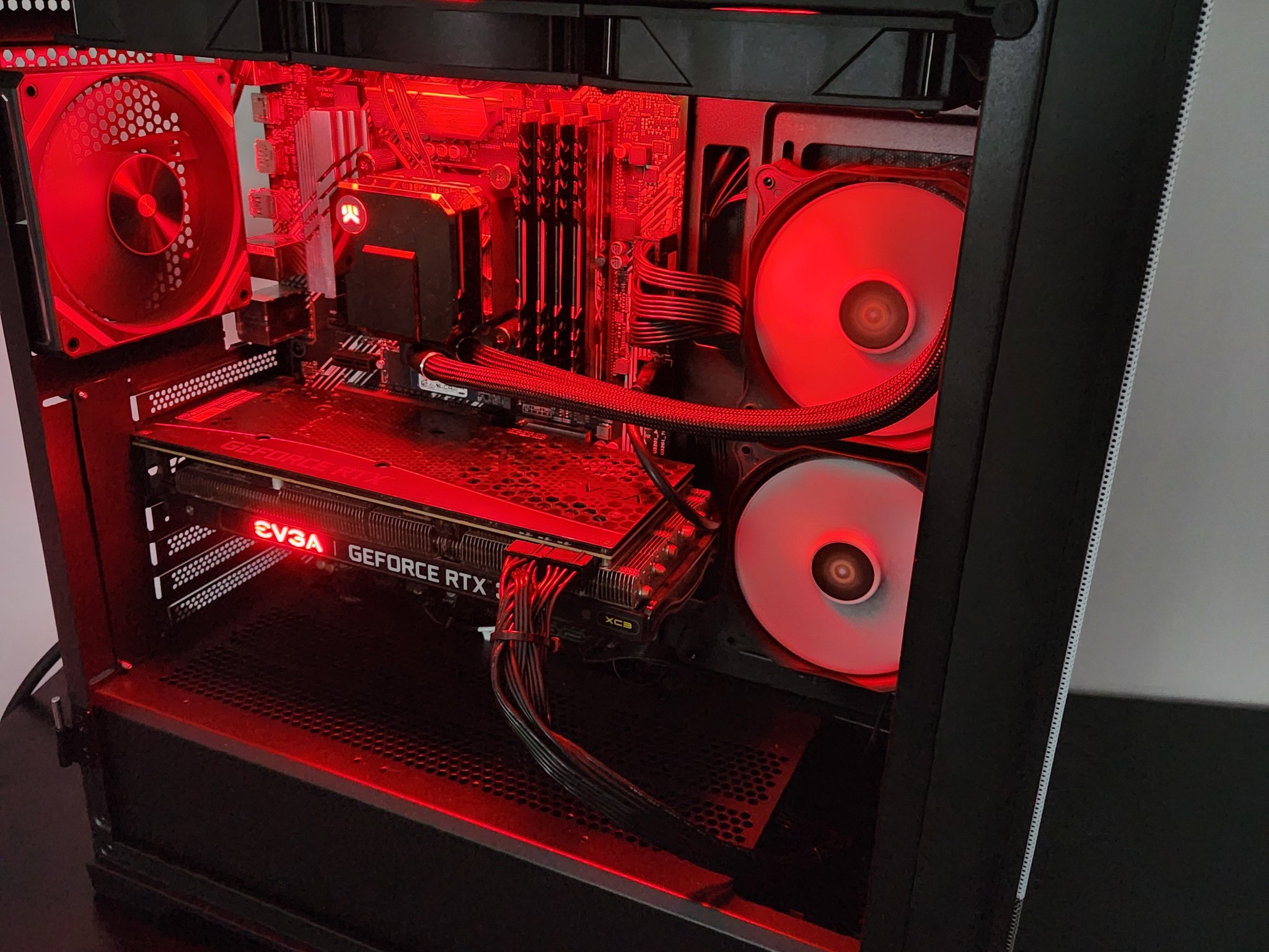 THE RED MONSTER VII RTX 3070/ 32 gigs of RAM! Gaming/ streaming pc!