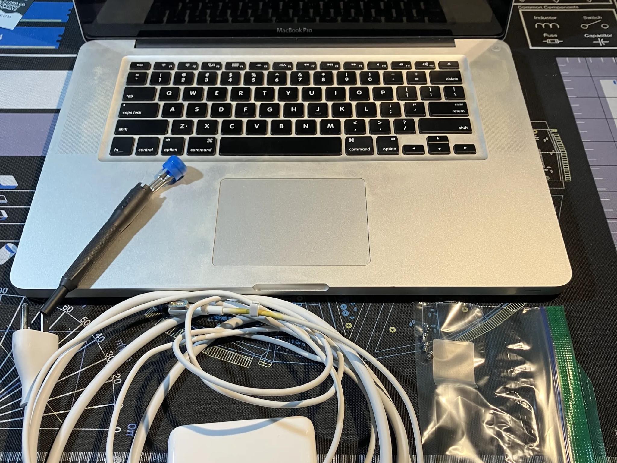 MacBook Pro Mid 2012 15" (i7 2.6GHz, 16GB DDR3)