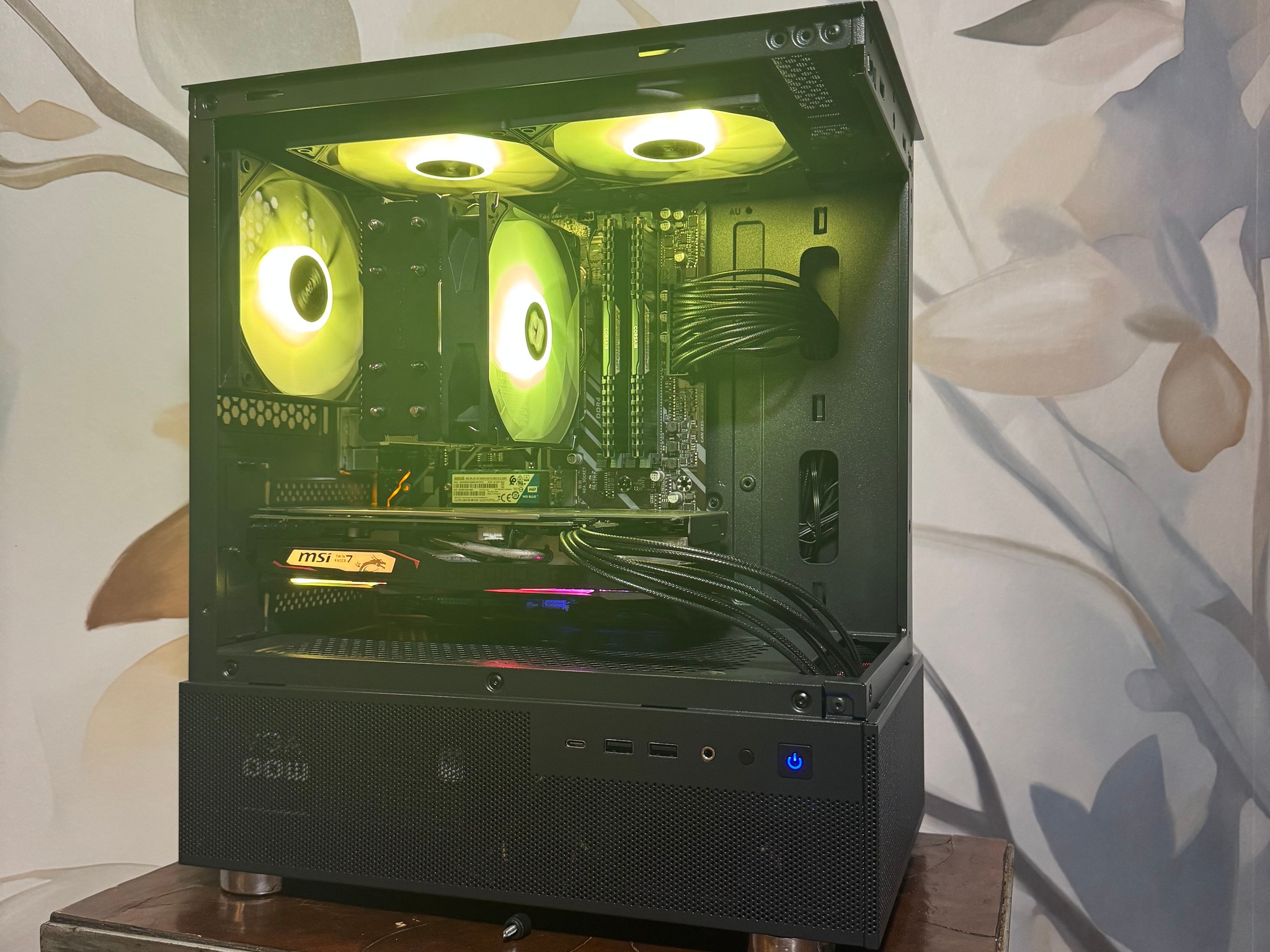 🌌 Aesthetic & Compact 1080p Gaming PC Ryzen 5 2600 | GTX 1660S
