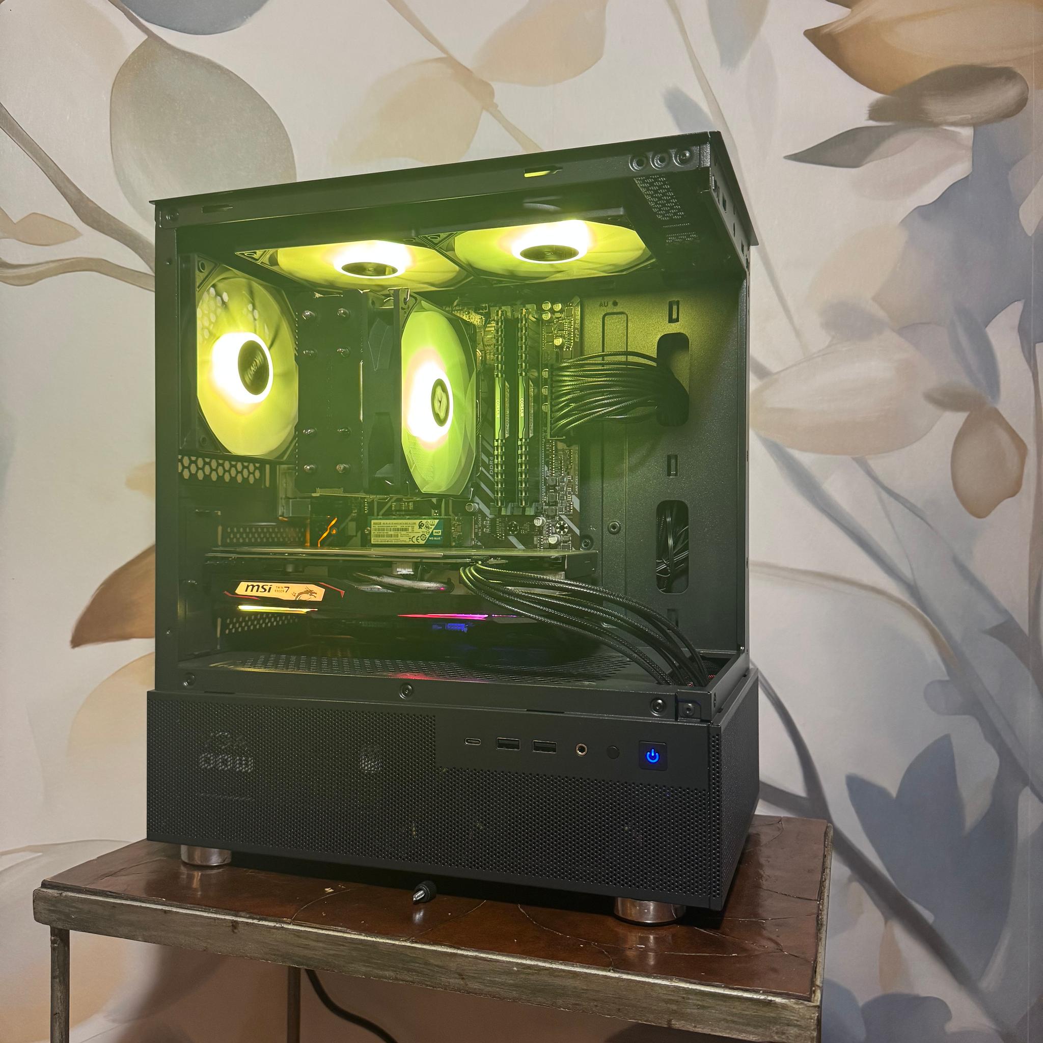 🌌 Aesthetic & Compact 1080p Gaming PC Ryzen 5 2600 | GTX 1660S | 16 GB RAM | 512GB SSD