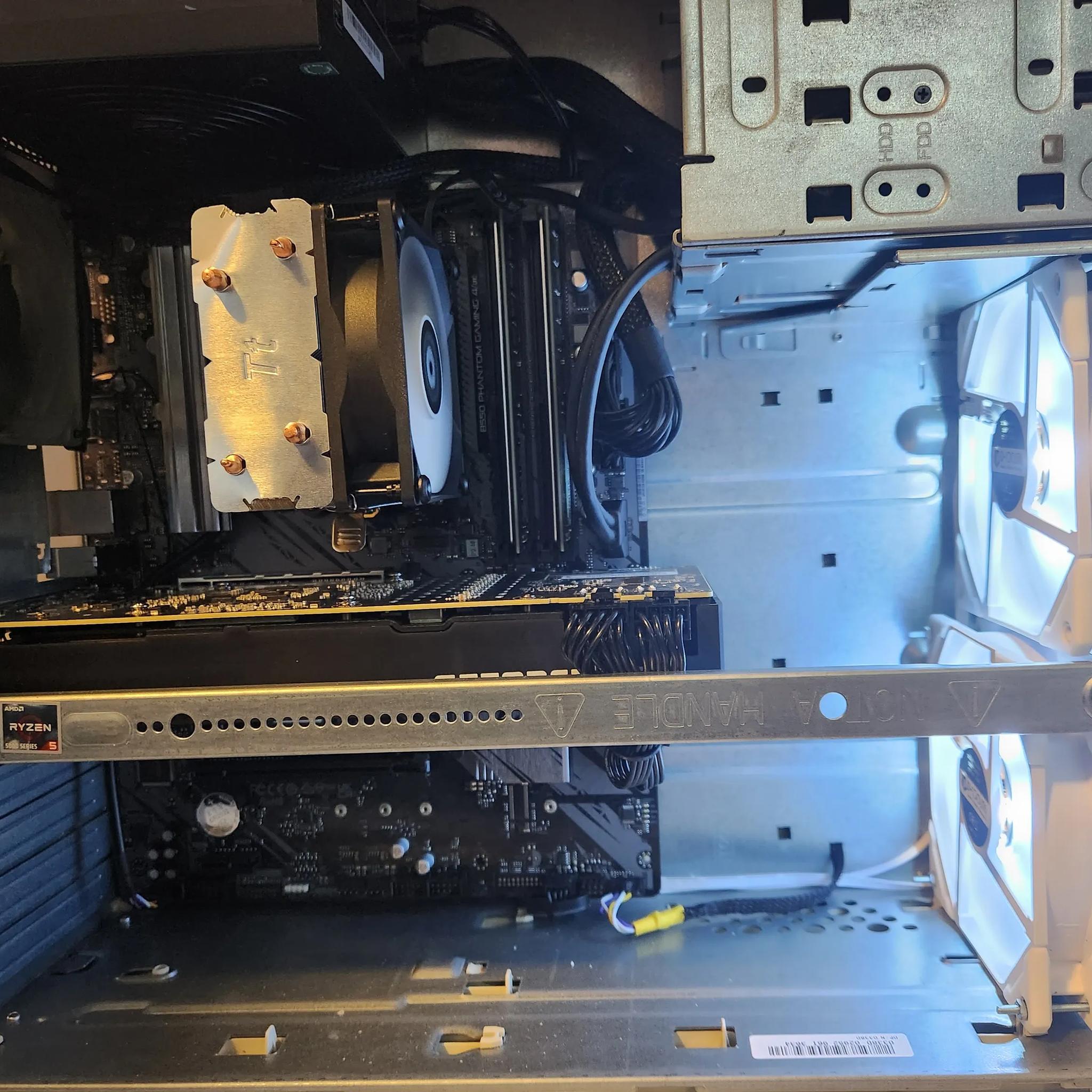 Sleeper Retro Gaming RIG Ryzen 5 / 32GB Ram/ 1TB SSD/ RTX 3070