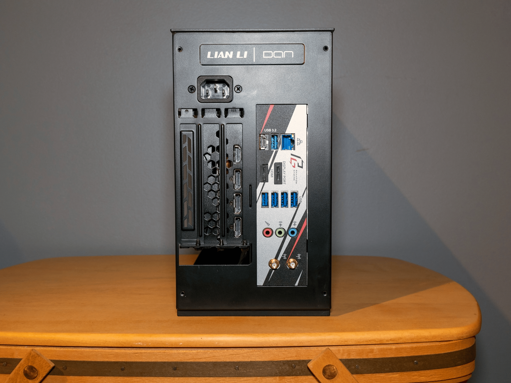 Ryzen 5600X - RTX 3060ti - ITX Custom Build - LianLi A4 H20 16GB Memory - 1TB SSD