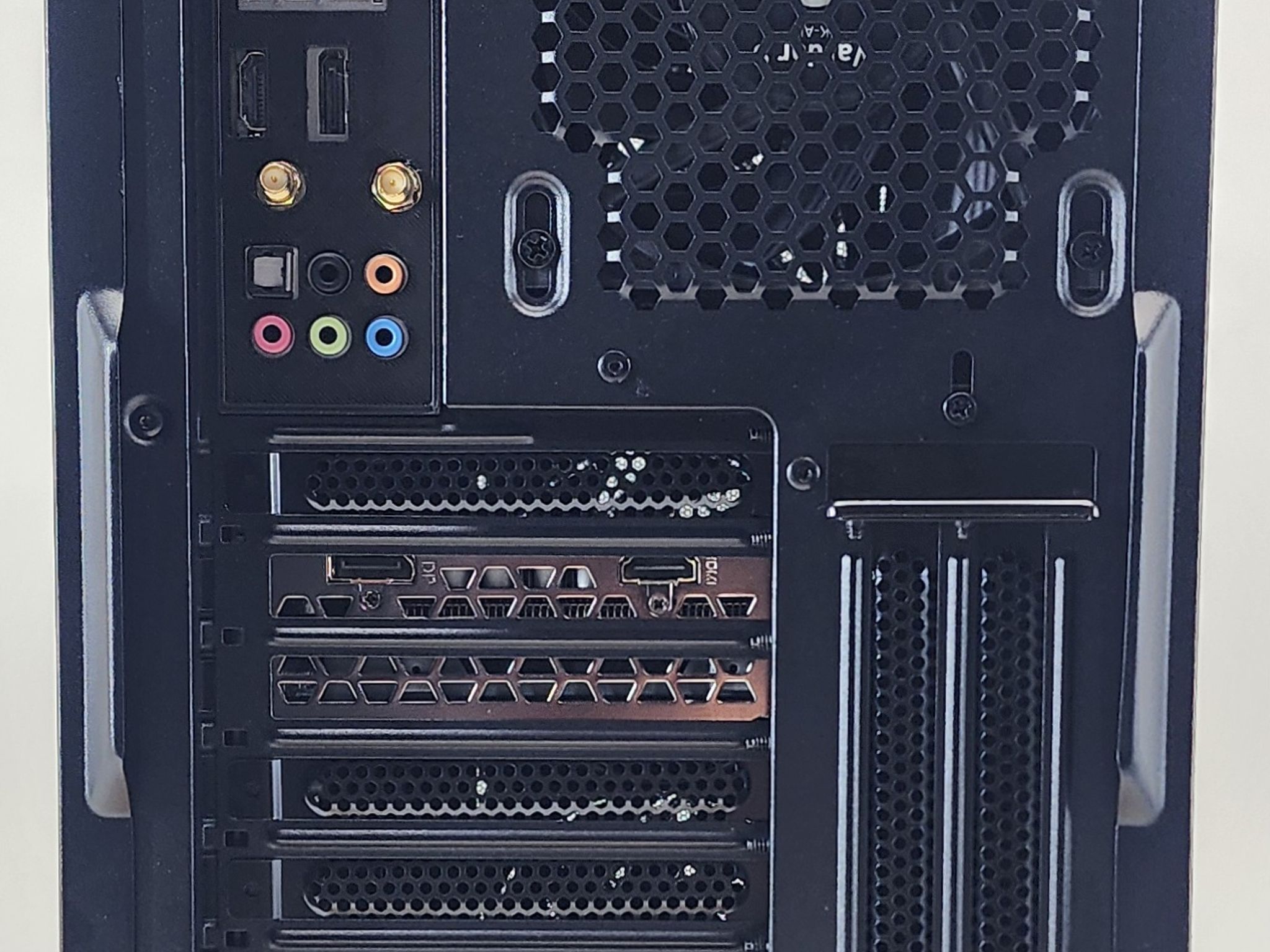 Gaming PC Ryzen 5 5500 16GB RAM 240GB SSD+500GB HDD RX 6500 XT 4GB Win11 PC