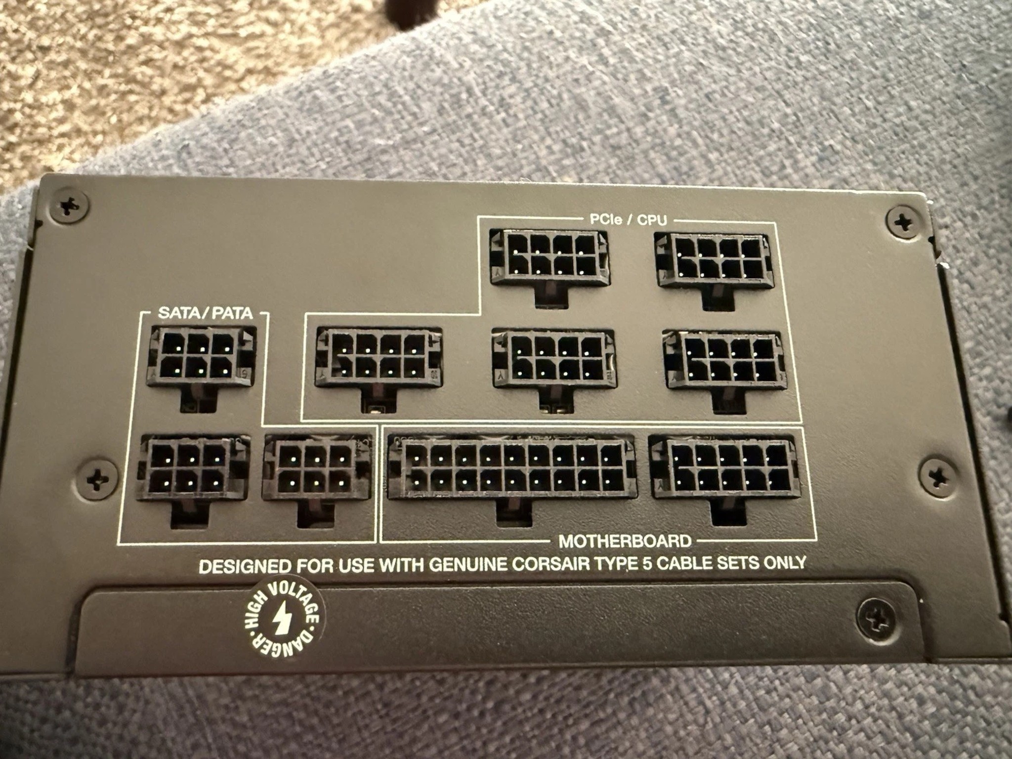 CORSAIR SF850 ATX 3.1 SF Series Fully Modular SFX Power Supply 850W 80 PLUS Platinum