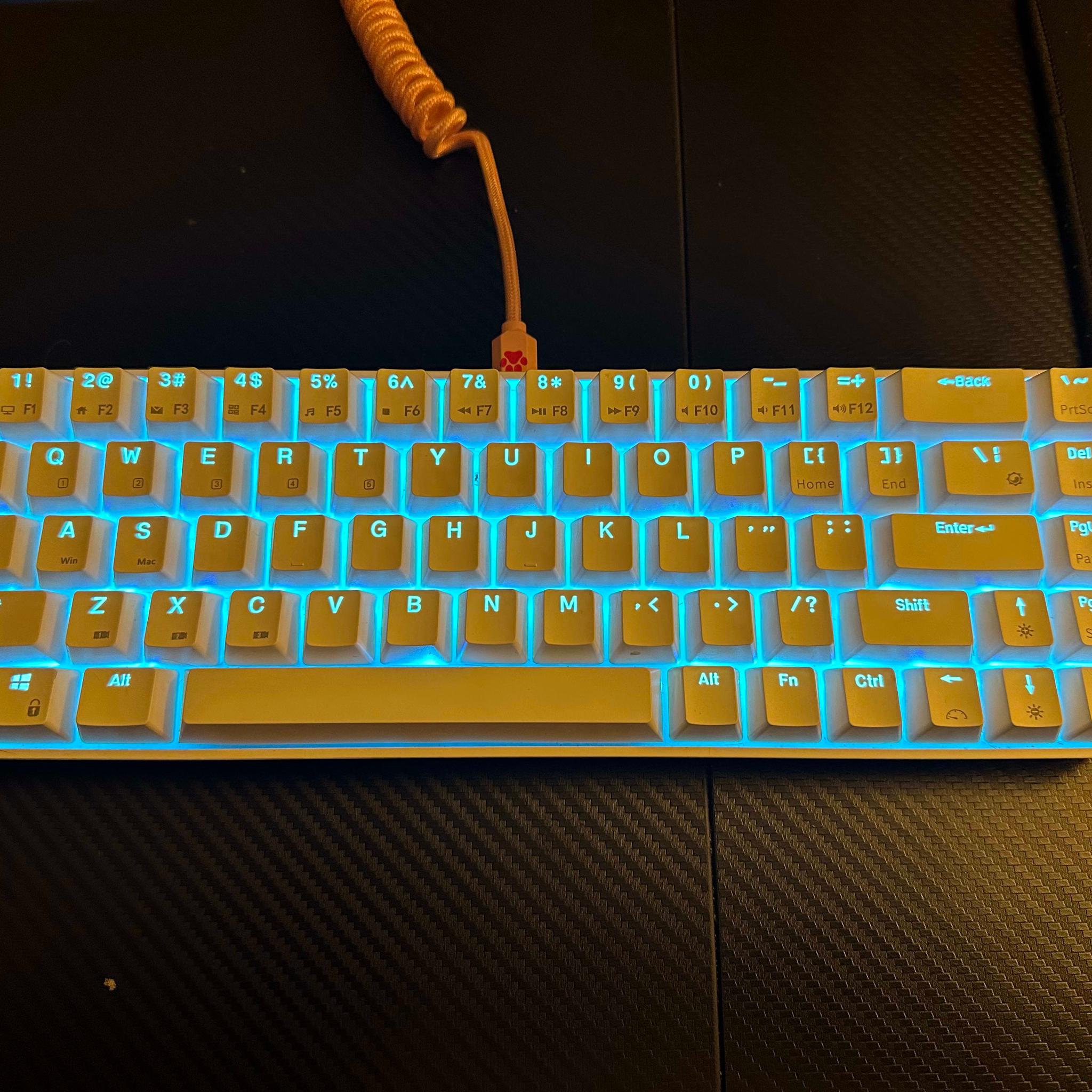 RK Royal Kludge 65%, White, Great condition