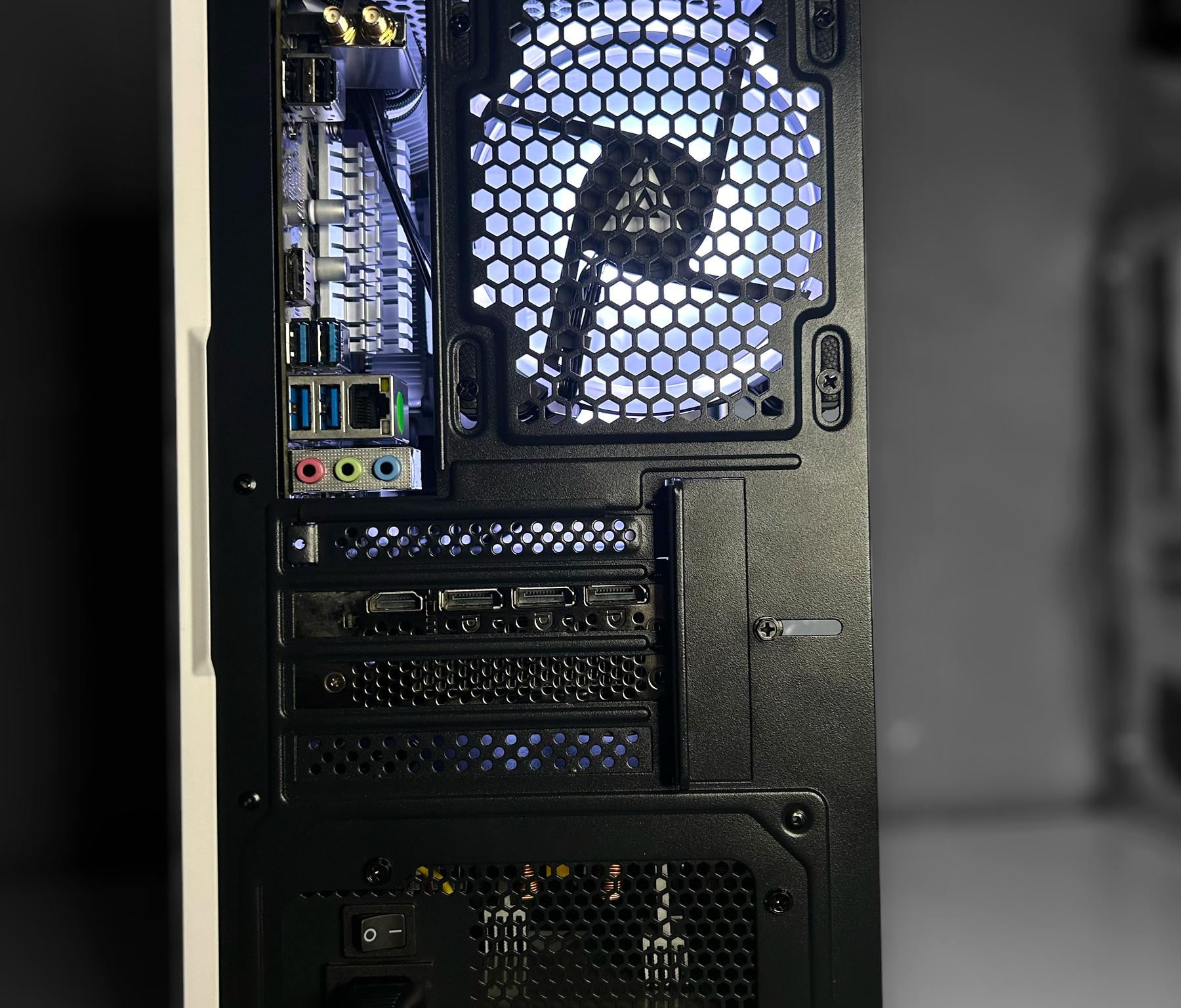 ⚫️⚪️⚫️ | MSI RTX 3060 Ti | Ryzen 5 5600 | Neo Forza 16GB 3600Mhz | 1TB NVME