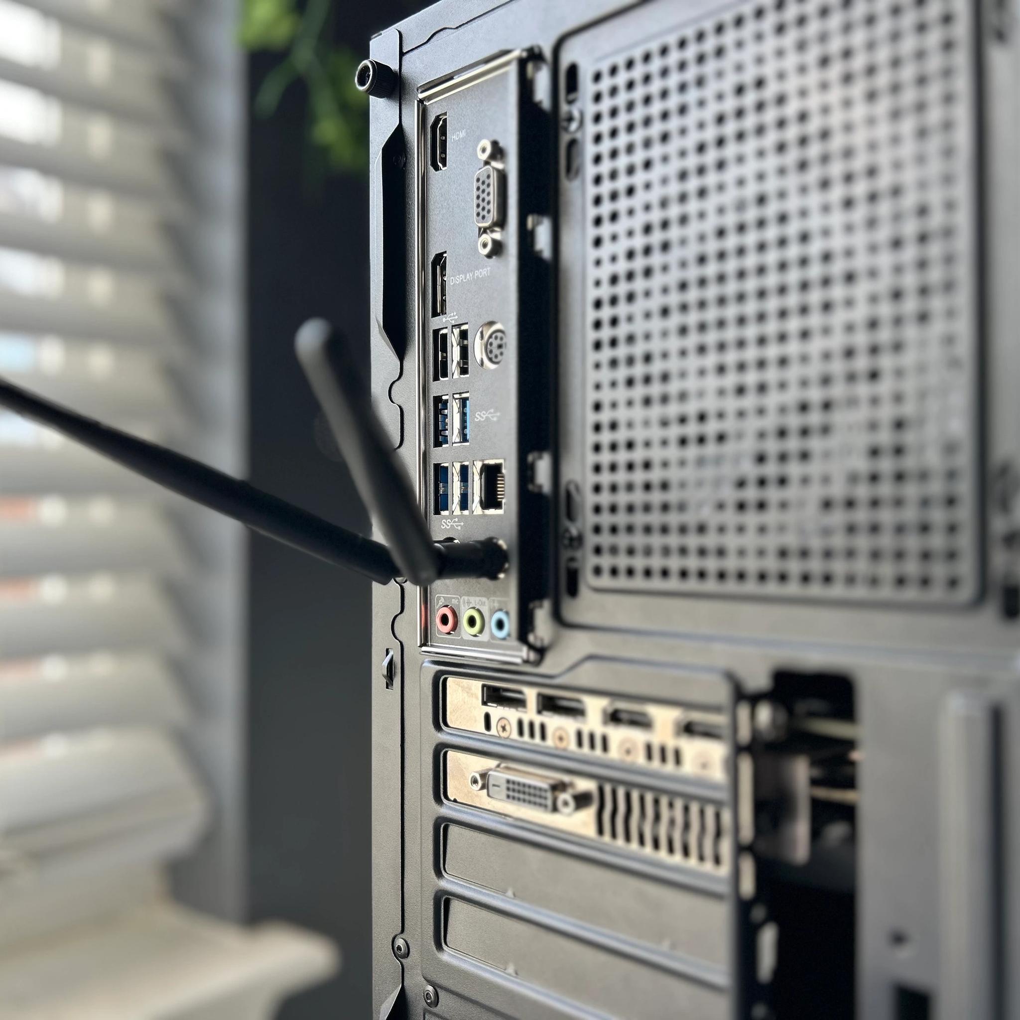 Compact RGB Gaming PC | GTX 1070 // Intel i5 10400