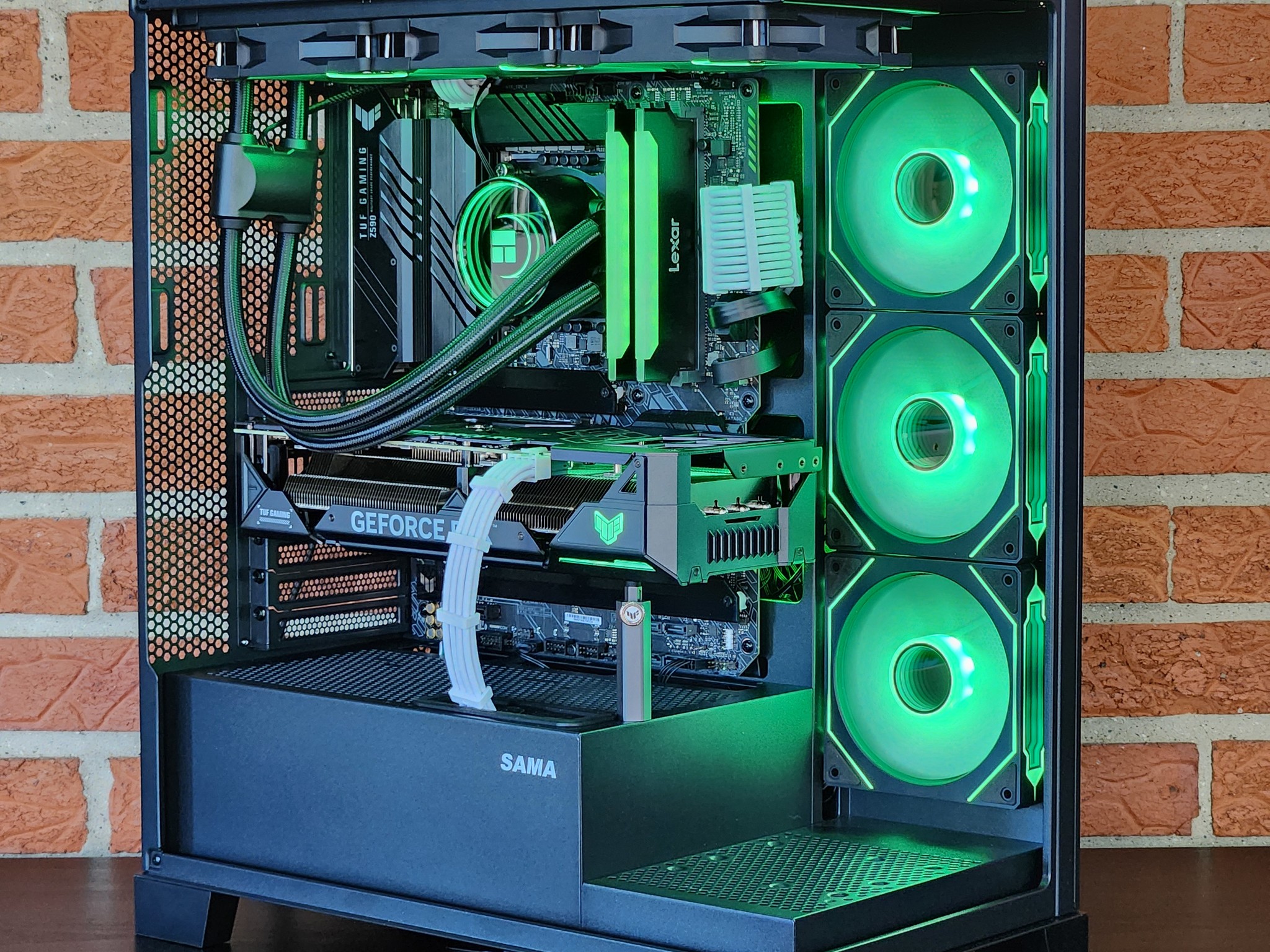 RTX 3080 // RYZEN 7 // 360MM AIO // 16GB RAM // 1TB SSD