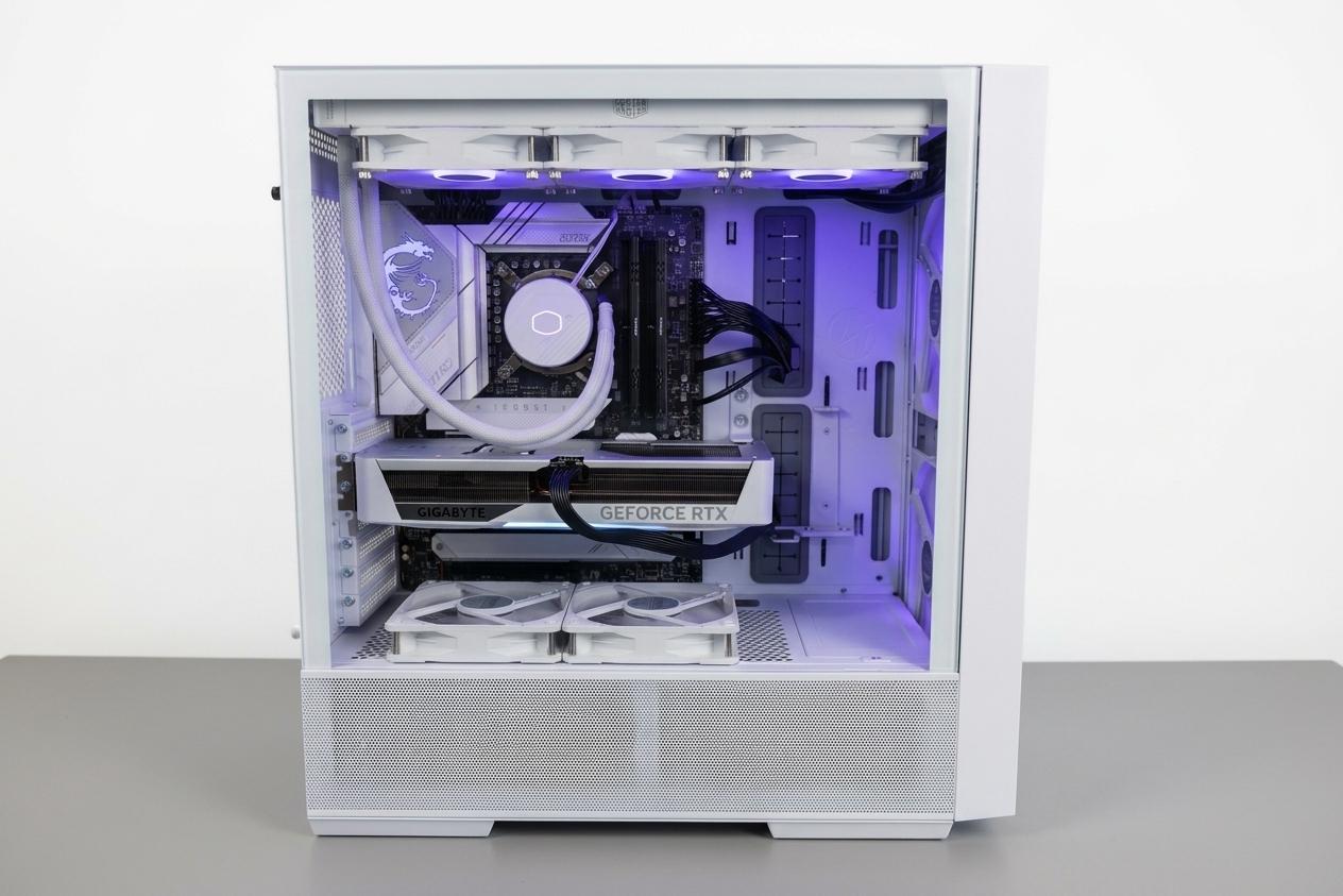 14900KF | 5070 | High-End 1440p/4K Ready White Aesthetic Custom PC