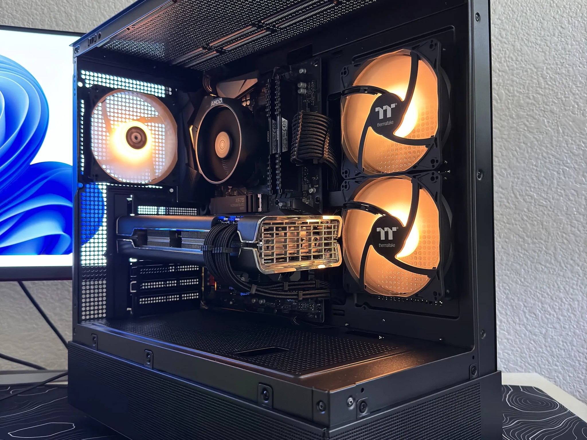 Gaming PC (Ryzen 5 3600 + Radeon RX 5700 XT + 16GB ram)