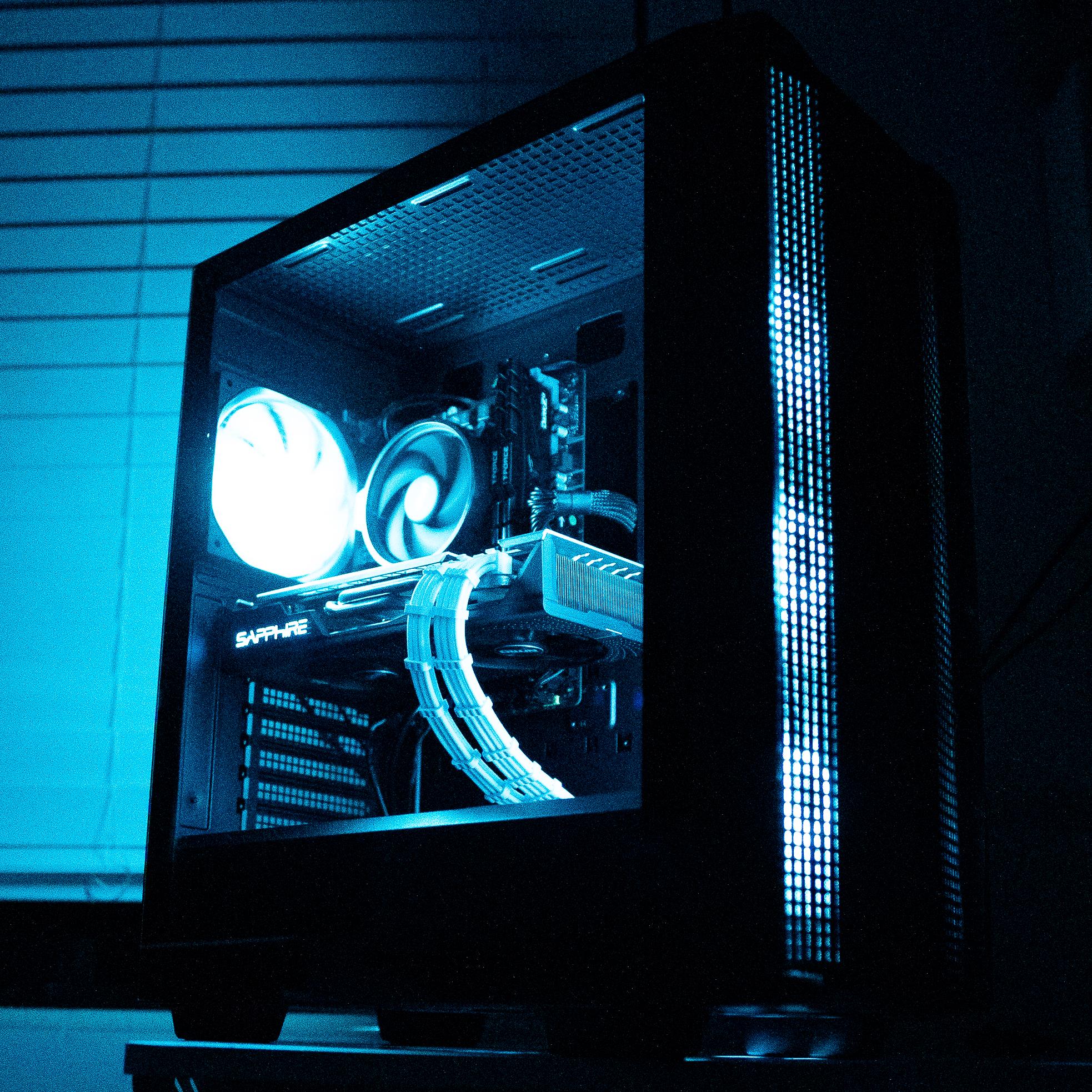 ⚫❄️ | RX 580 8GB | RYZEN 5 1600 | 16GB DDR4 RAM | 1TB NVME SSD | Arctic Blizzard