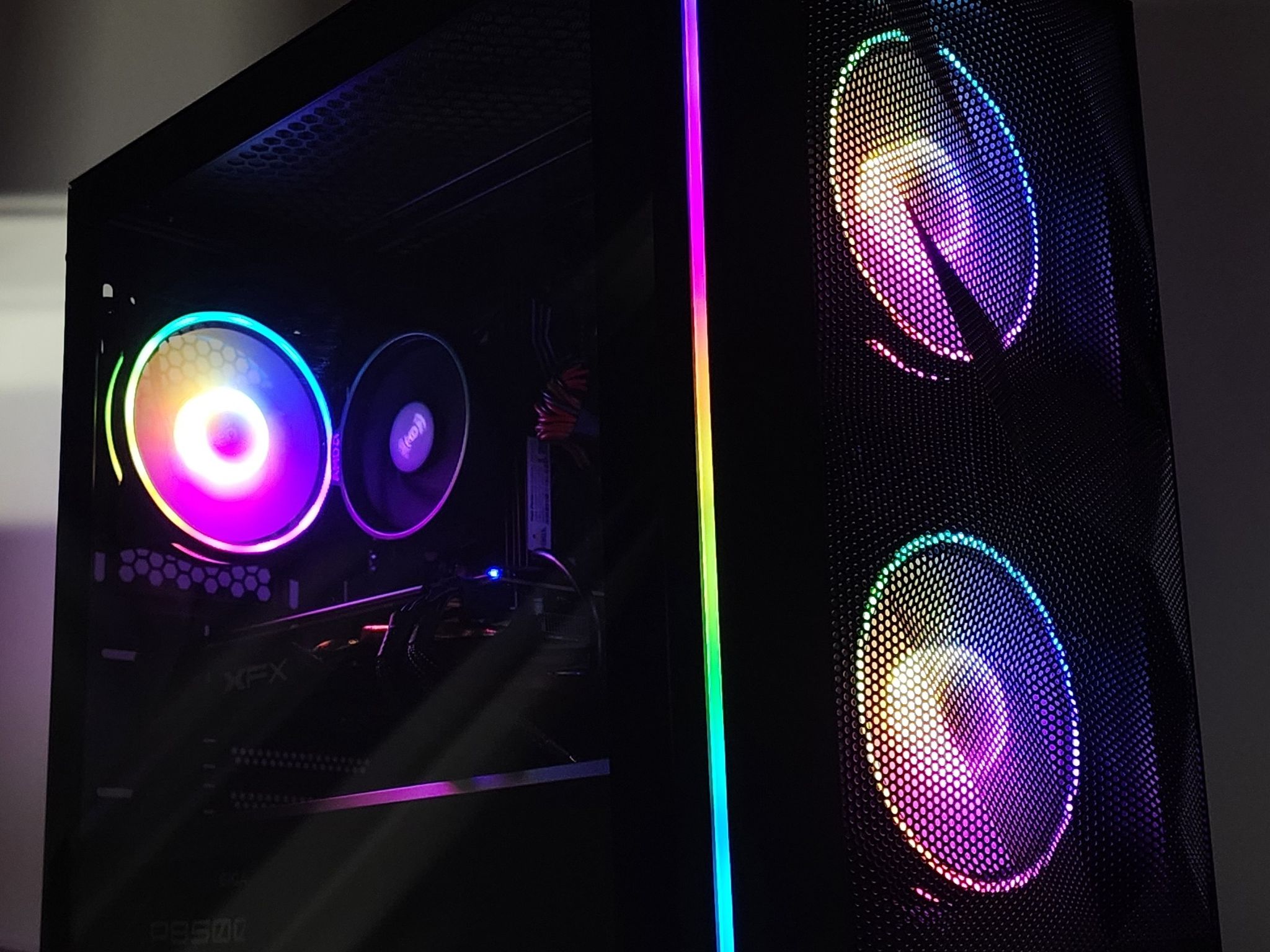 Gaming PC Ryzen 3 4100 16GB RAM 500GB SSD RX 580 8GB Windows 11 Computer