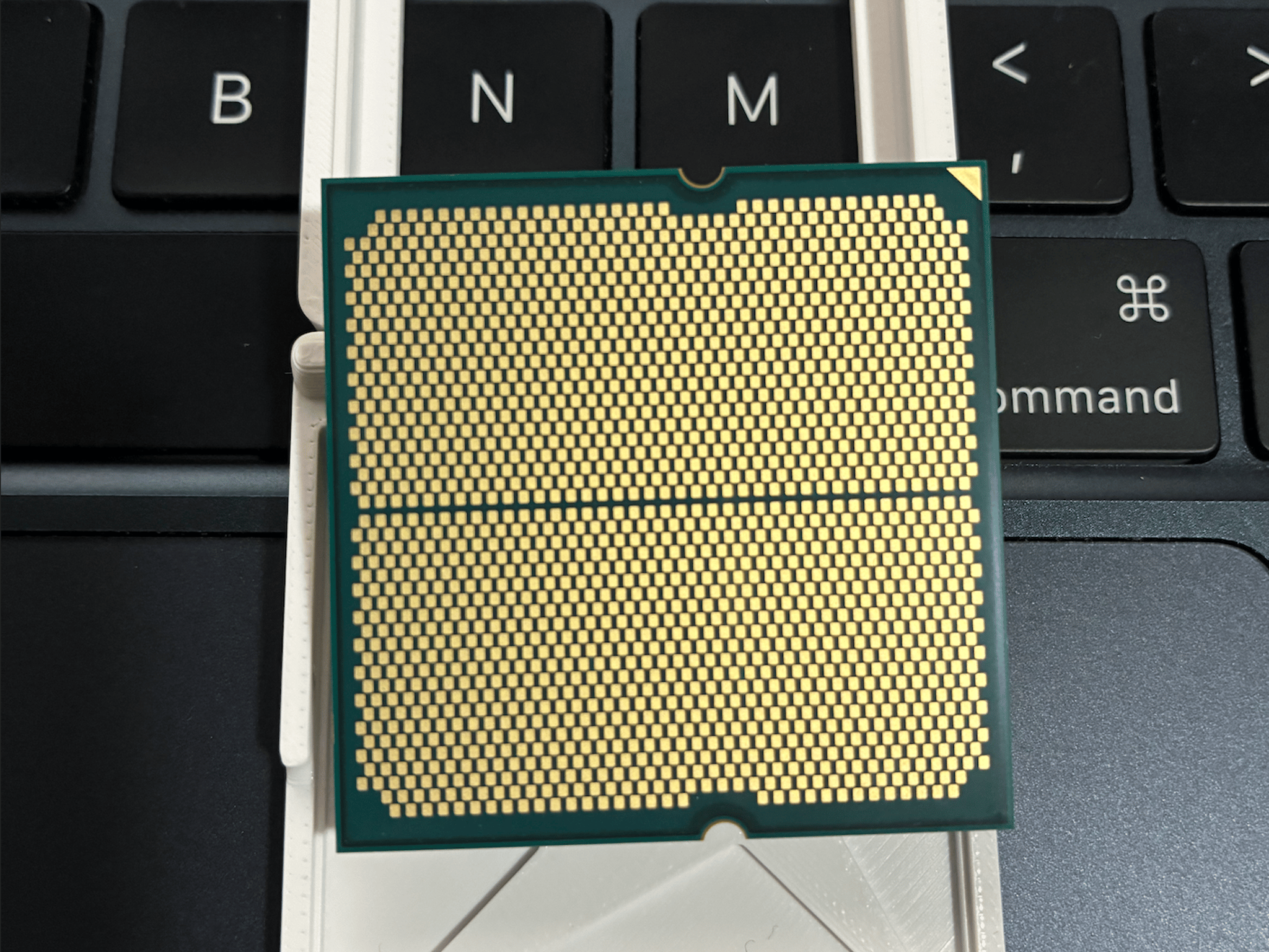 AMD Ryzen 7 7700X
