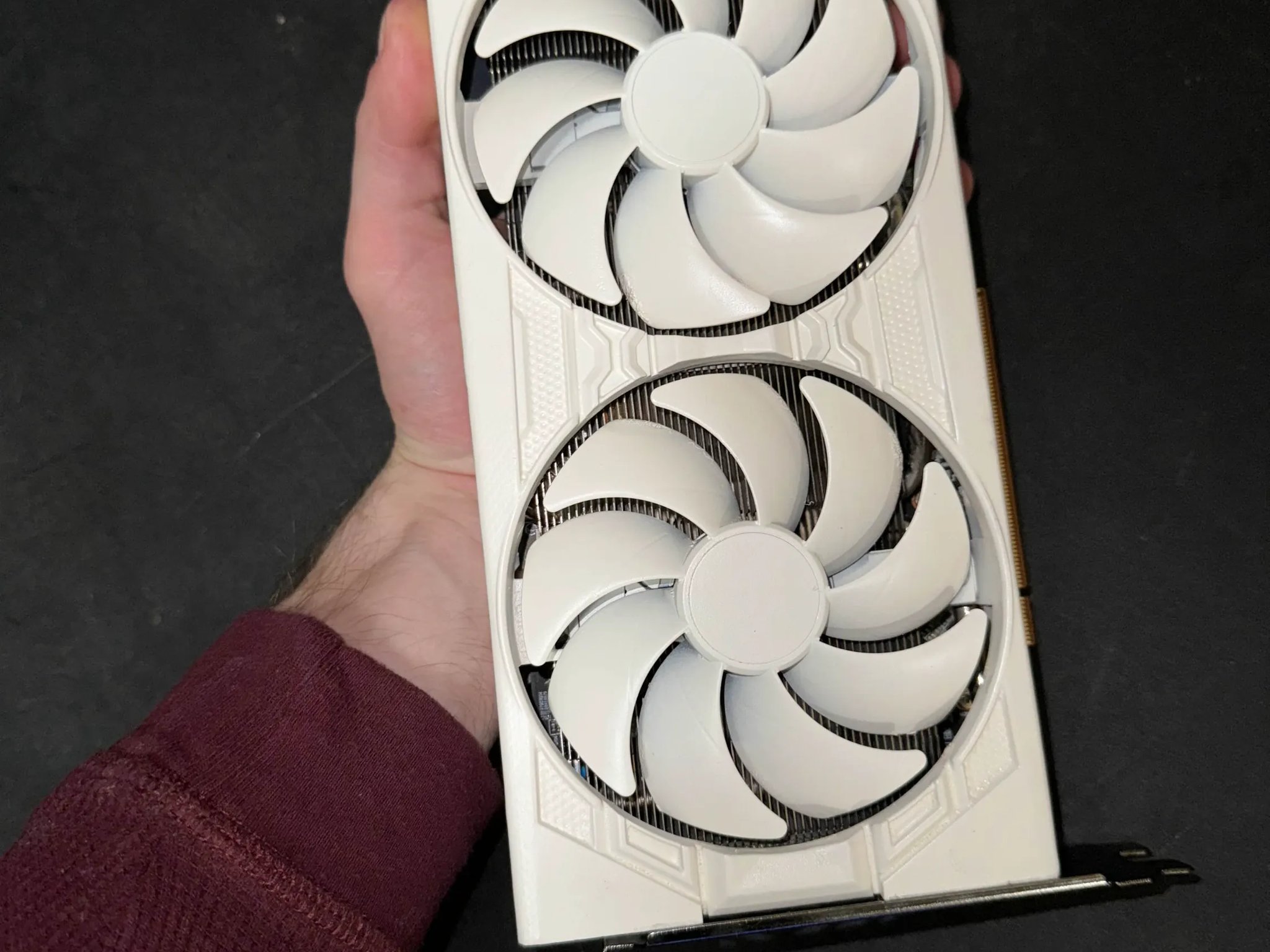 Sapphire PULSE BE Radeon RX 5600 XT 6 GB (White Custom Painted)
