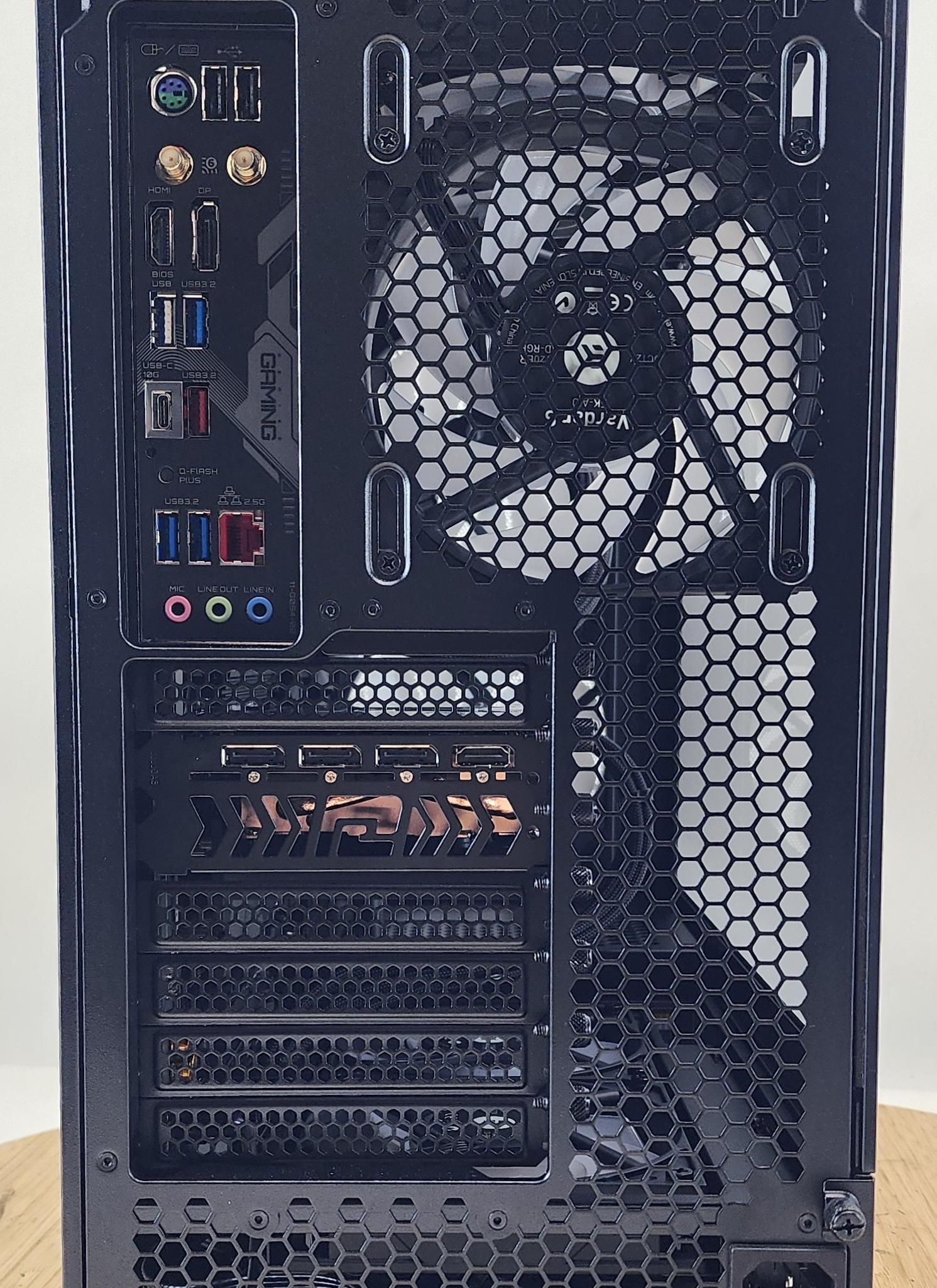 Gaming PC Ryzen 7 7800X3D 32GB RAM 1TB SSD RX 7800 XT 16GB Windows 11 Computer