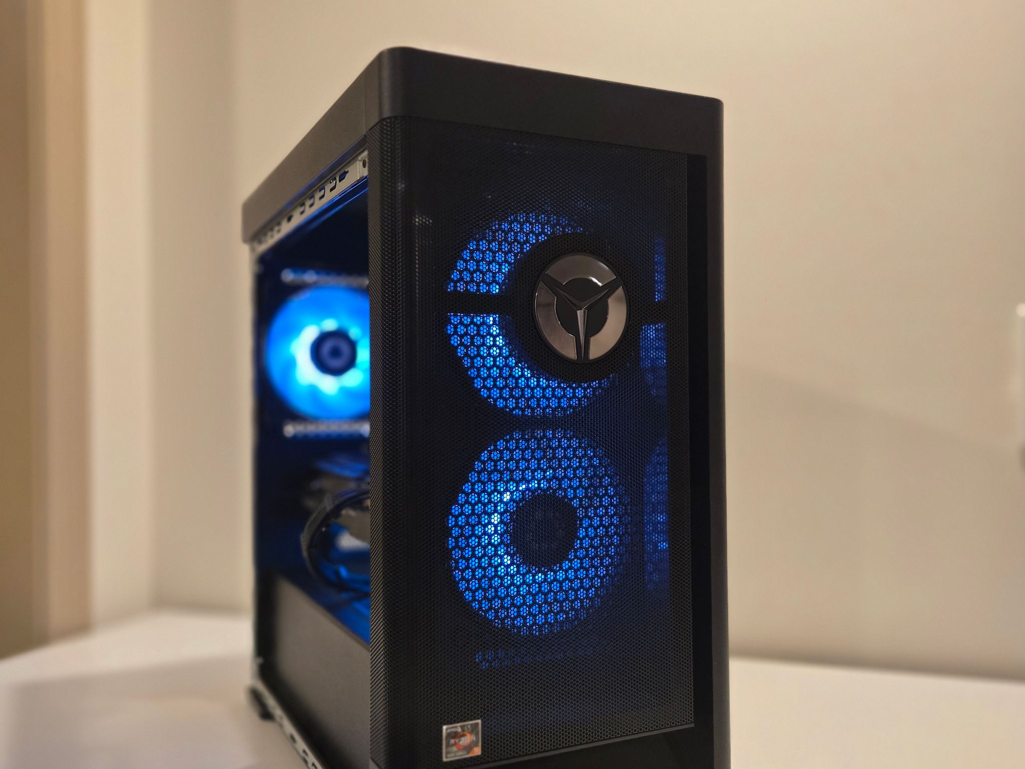 RX 6600 XT | Ryzen 5 5600G | 16gb DDR4 | 512gb Storage👏🏽