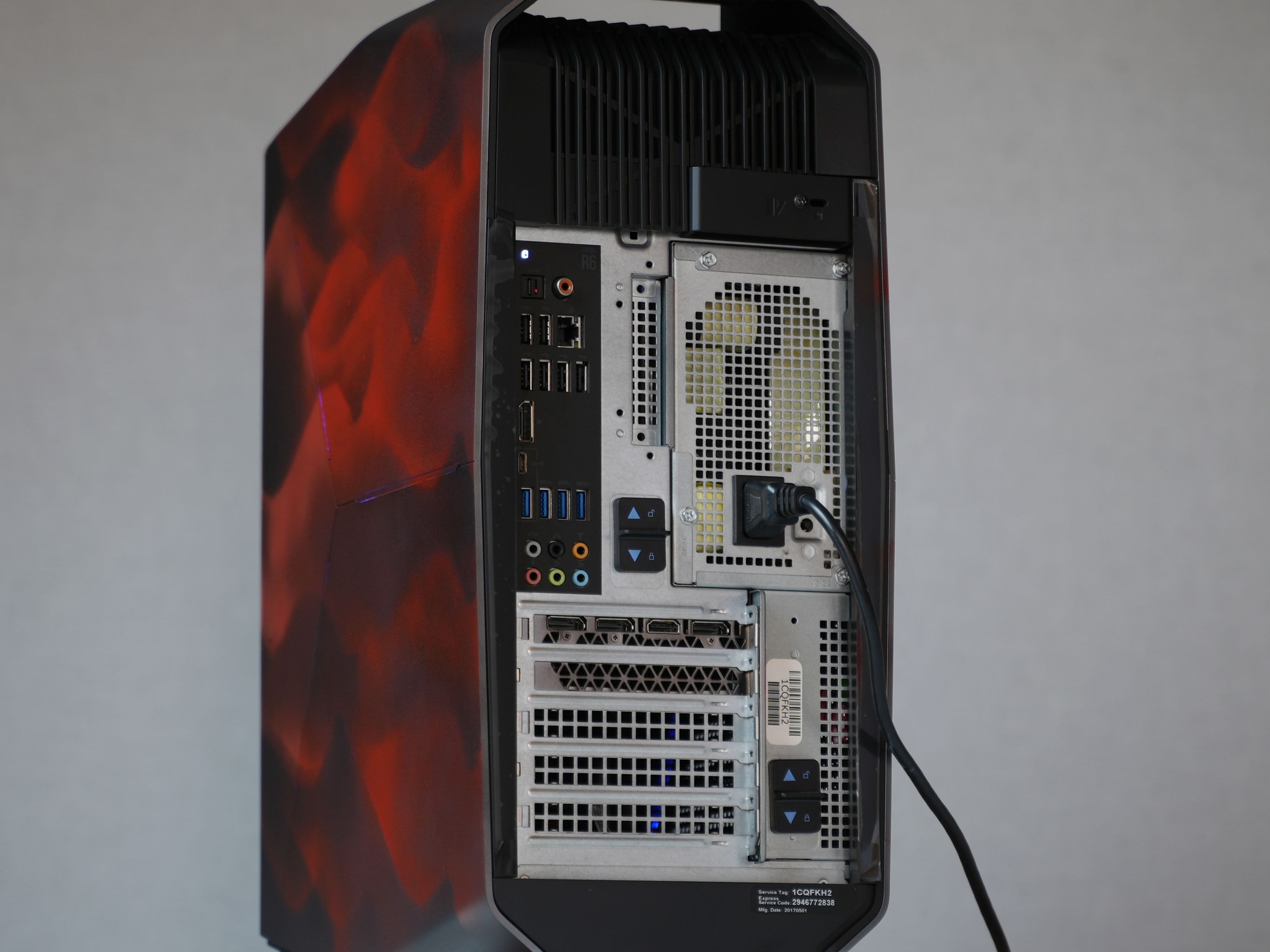 “ALIENS2FORM” GTX 1080 Ti Intel Core i7 7700 16GB 1TB Windows 11 Gaming PC Powerhouse