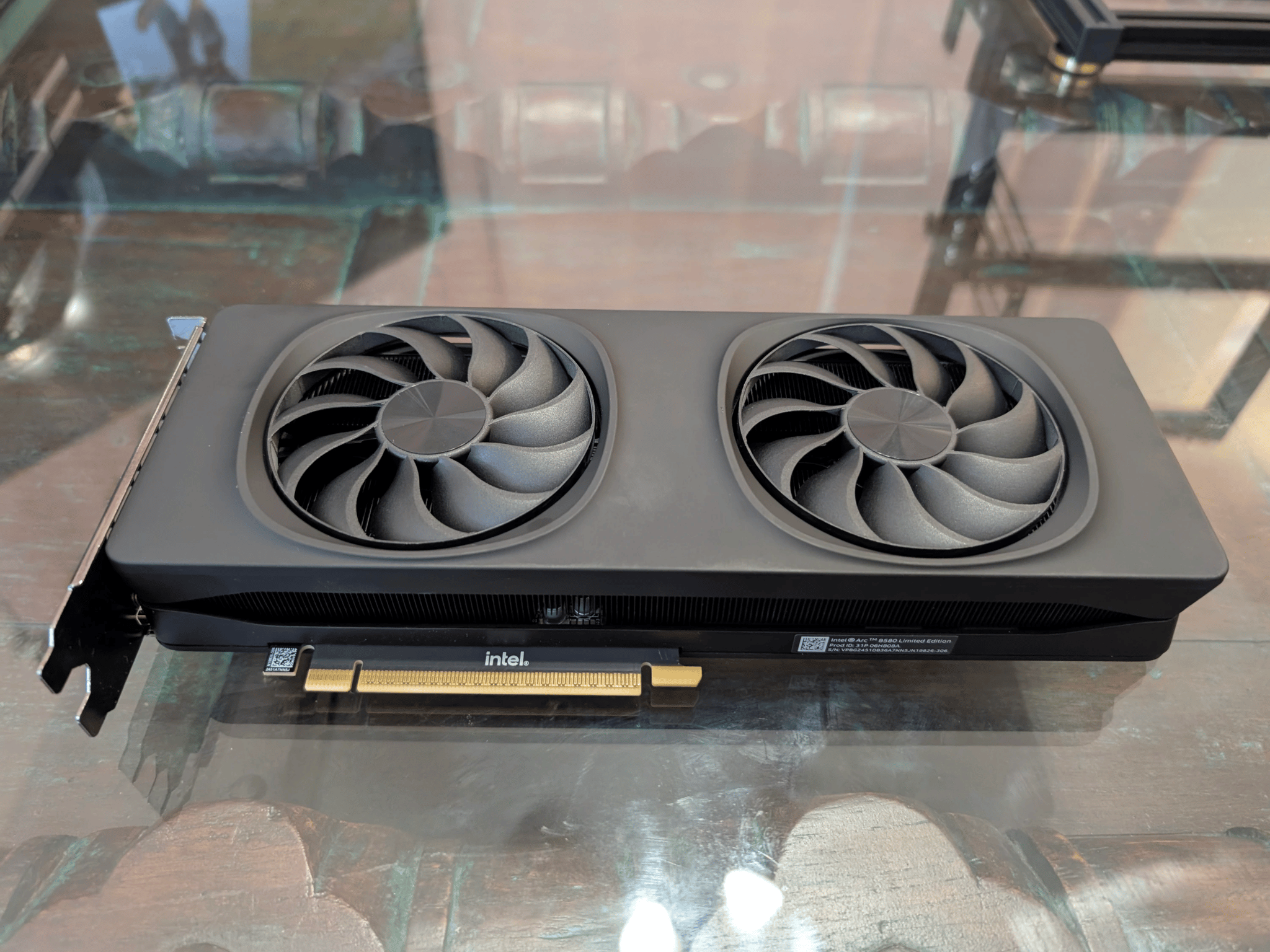 Intel Arc B580 LE