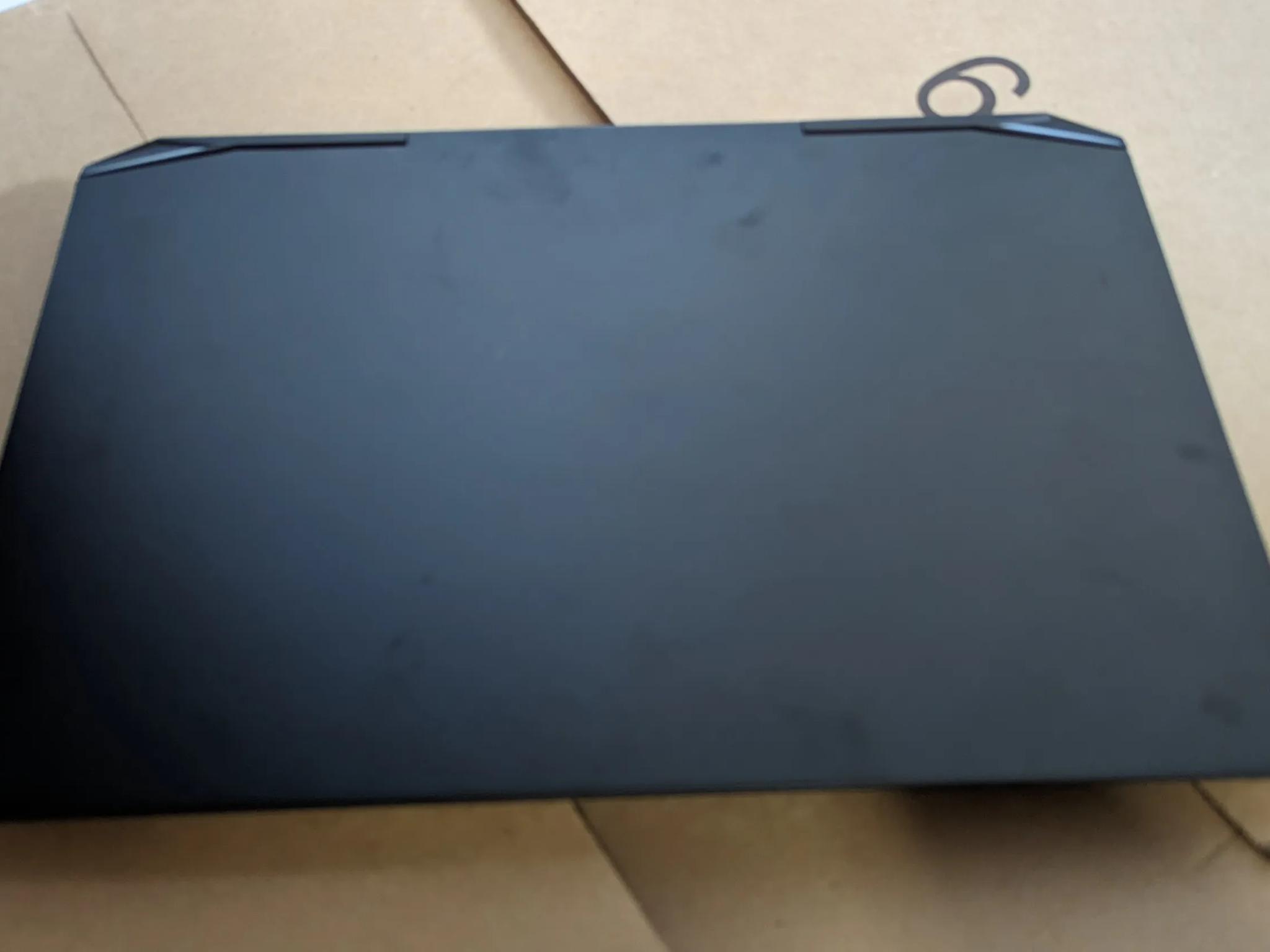 Eluktronics Prometheus XVII 17.3" QHD 165Hz RTX 3070 i7 10875H