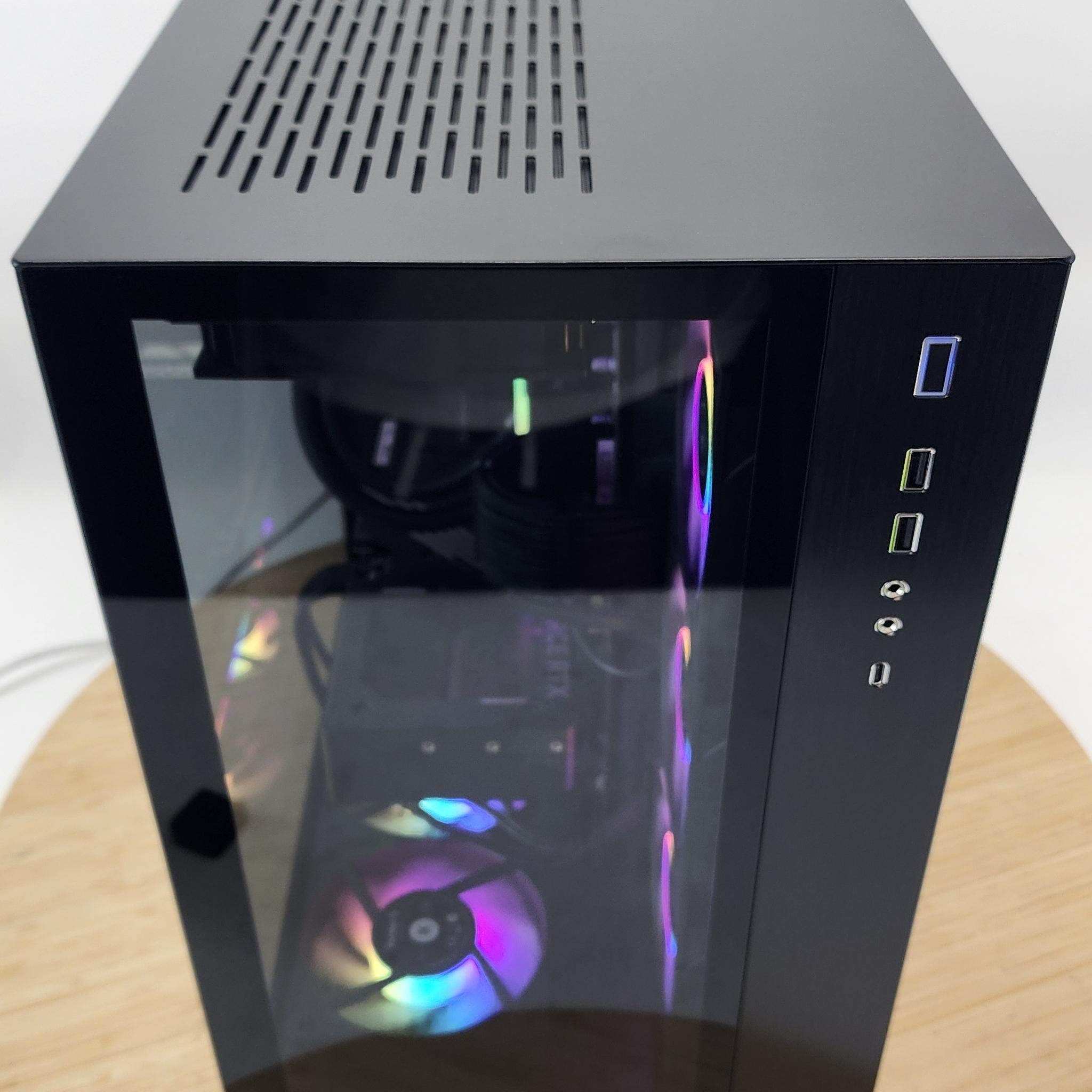 Gaming PC Ryzen 7 9700X 32GB RAM 2TB SSD RTX 5070 Ti 16GB Windows 11 Computer