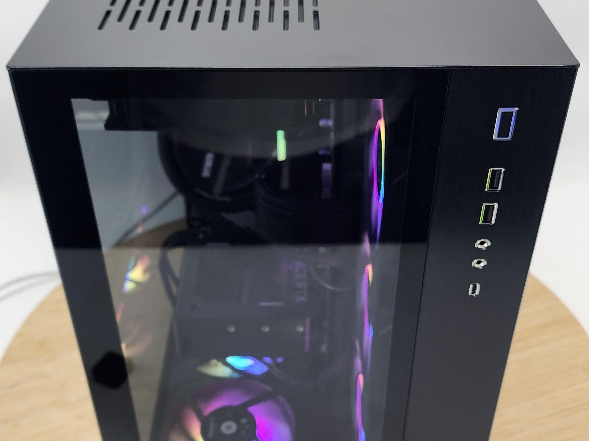 Gaming PC Ryzen 7 9700X 32GB RAM 2TB SSD RTX 5070 Ti 16GB Windows 11 Computer
