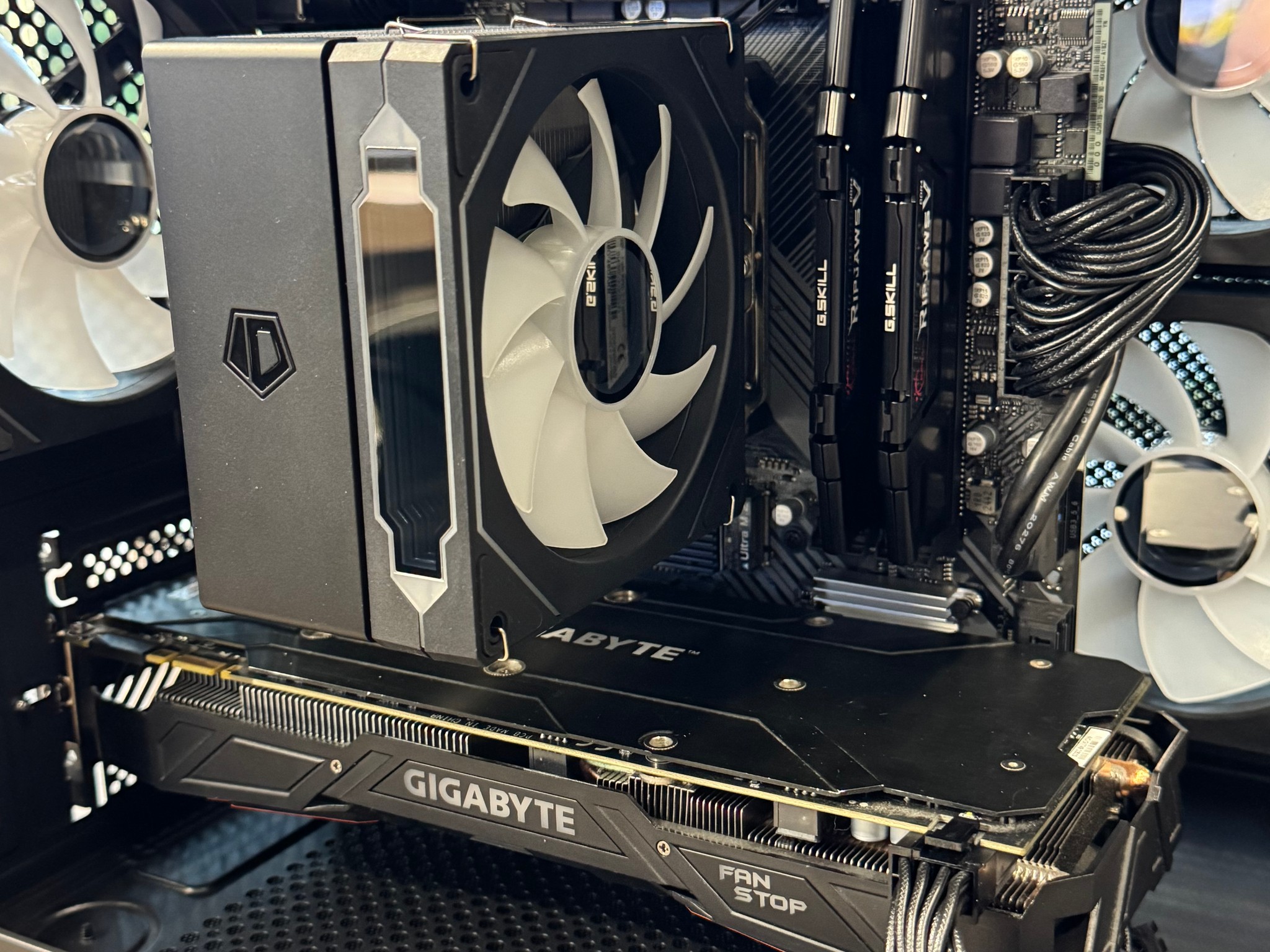 Ryzen 5 3600 - GTX 1070 8GB - 95% New Build