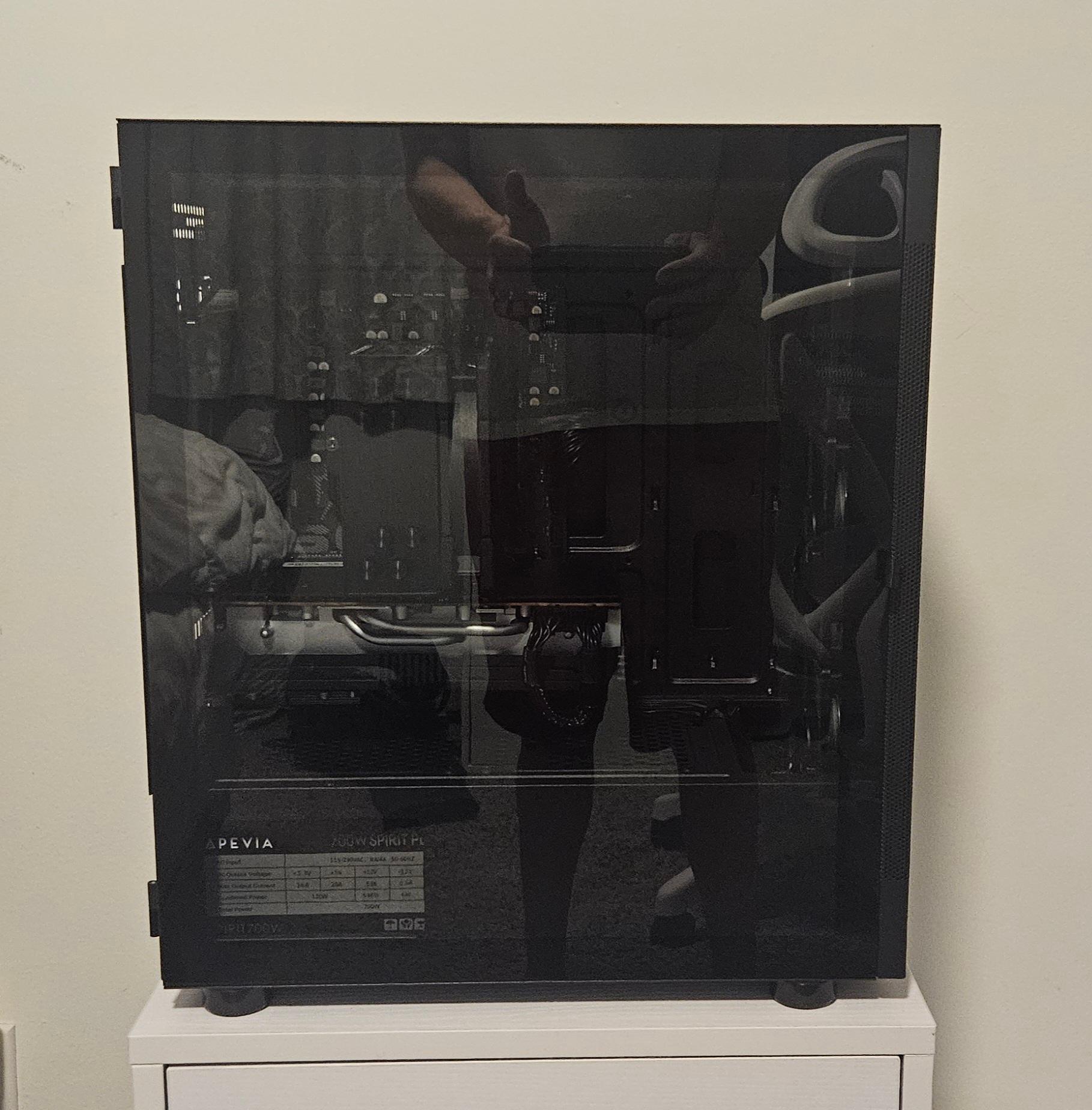Stealth Knight Ryzen 5500 and RX 5700XT