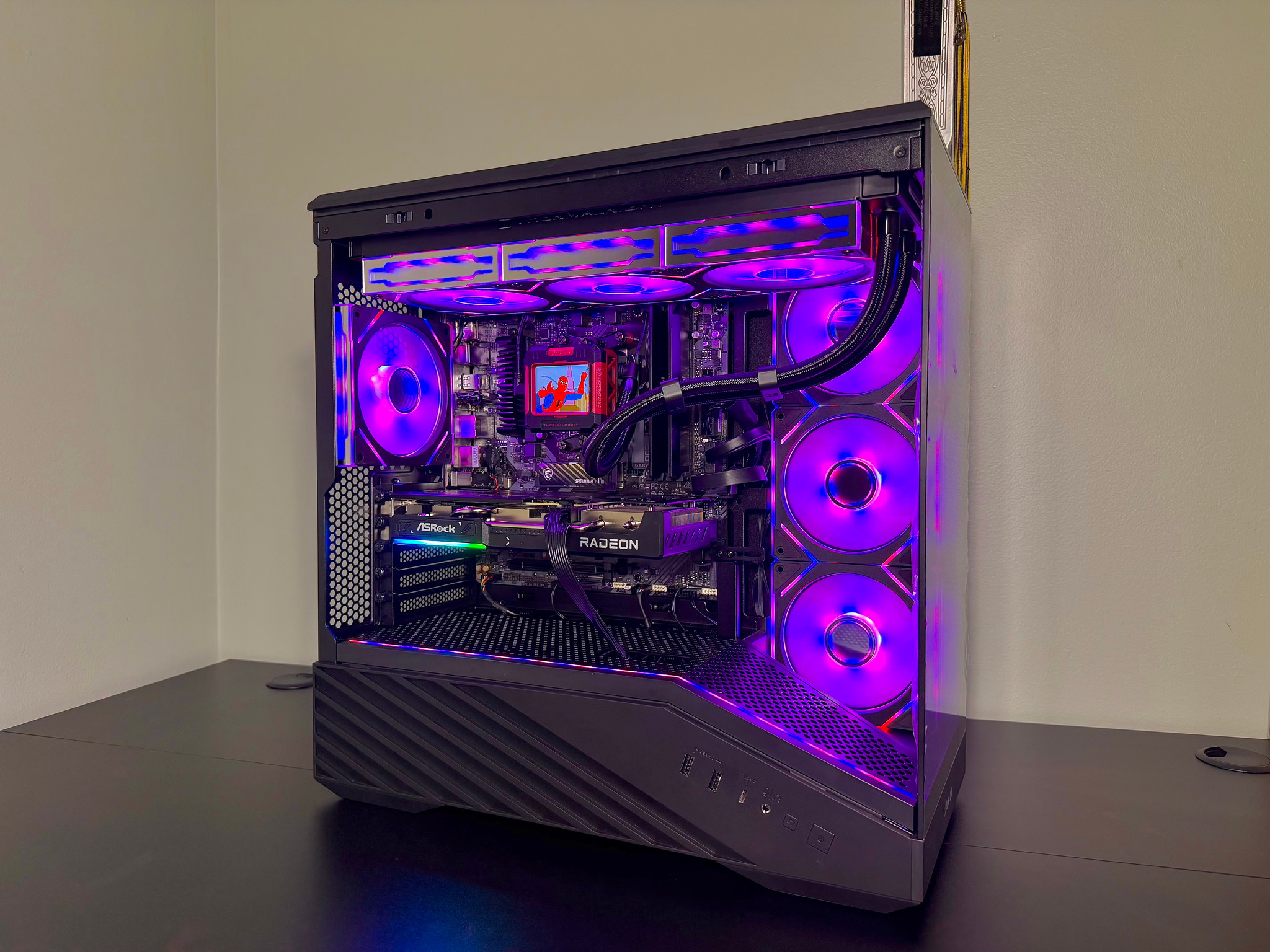 R7 7700X | 9060XT 16GB OC | 32GB DDR5 | 1TB Gen4 | LCD Screen Liquid Cooler Gaming PC